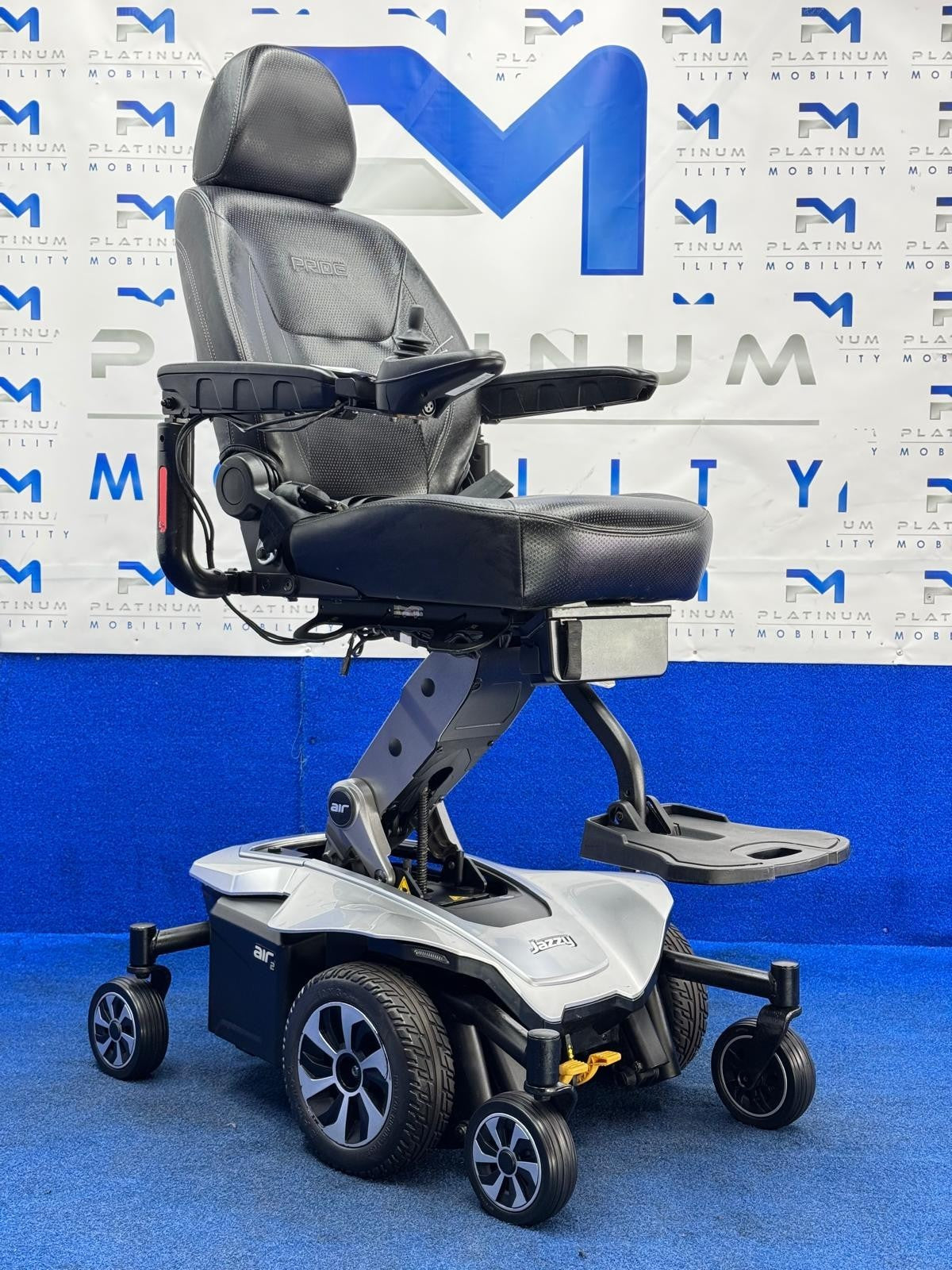 Pride Jazzy Air 2.0 Power Chair Electric Wheelchair with Electric Seat Lift 1578