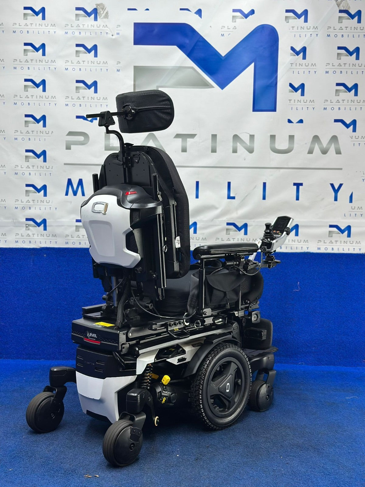 Quantum Edge 3 Stretto Powerchair – 6mph Narrow Electric Wheelchair (1622)