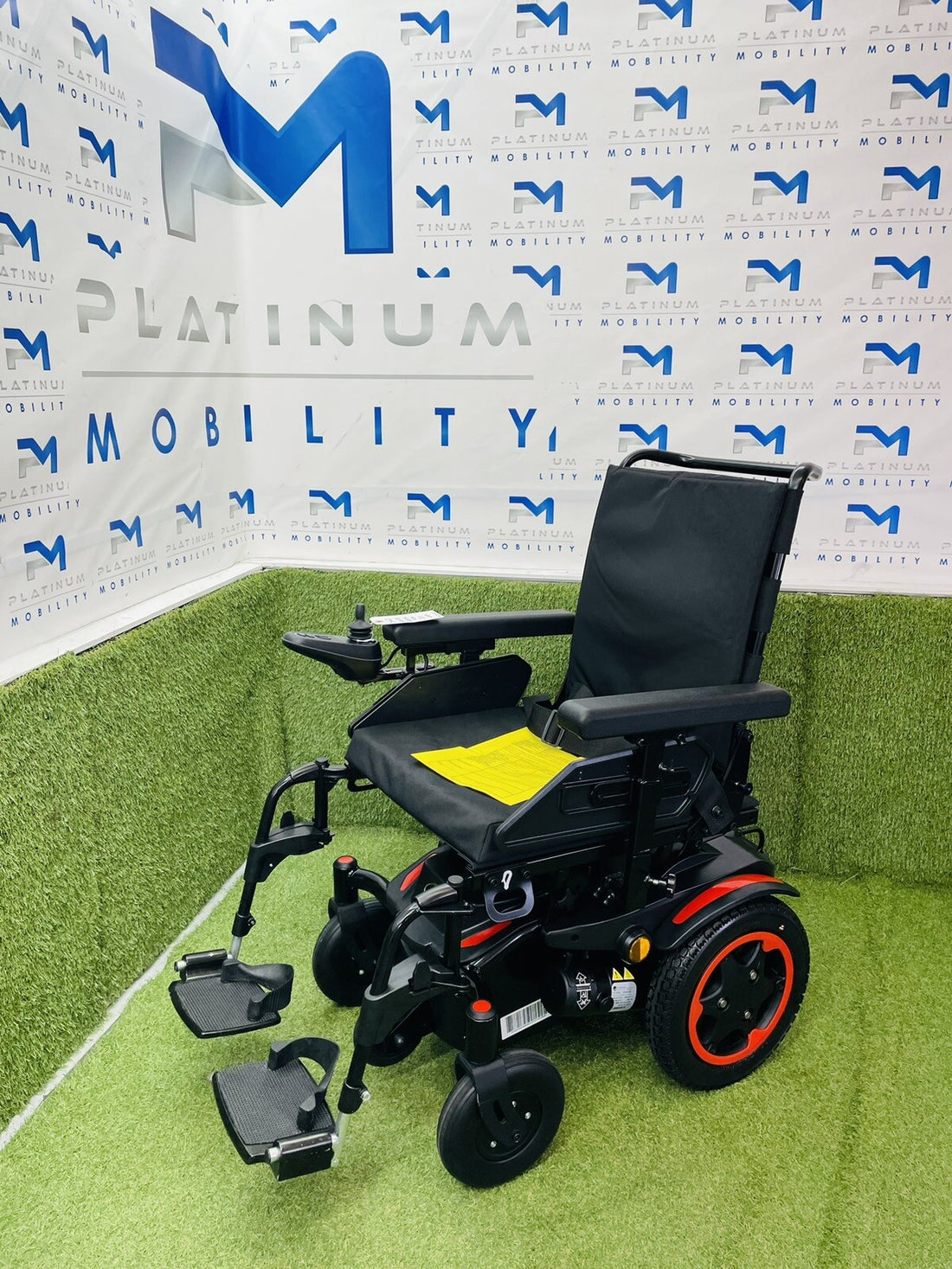 2021 Quickie Q100 R with Standard Seating Powerchair Electric Wheelchair
