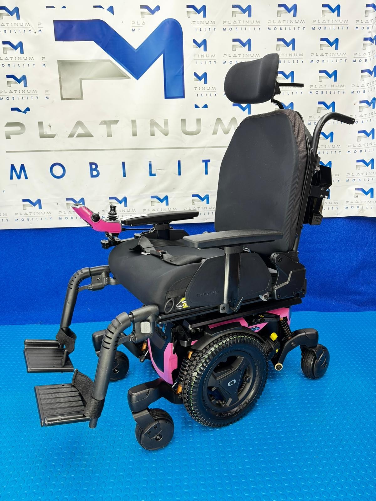 PRIDE QUANTUM EDGE 3 STRETTO 4 MPH ELECTRIC POWER WHEELCHAIR POWERCHAIR 1614