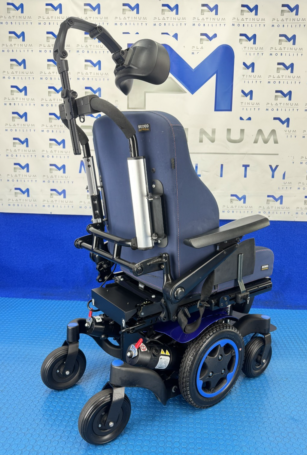 Sunrise Quickie Q300M Mini Powerchair 6 mph Riser Electric Wheelchair 2254