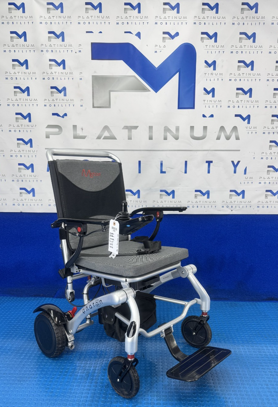 Motion Photon Ultra-Lightweight Folding Wheelchair 4mph 15.8kg 2565