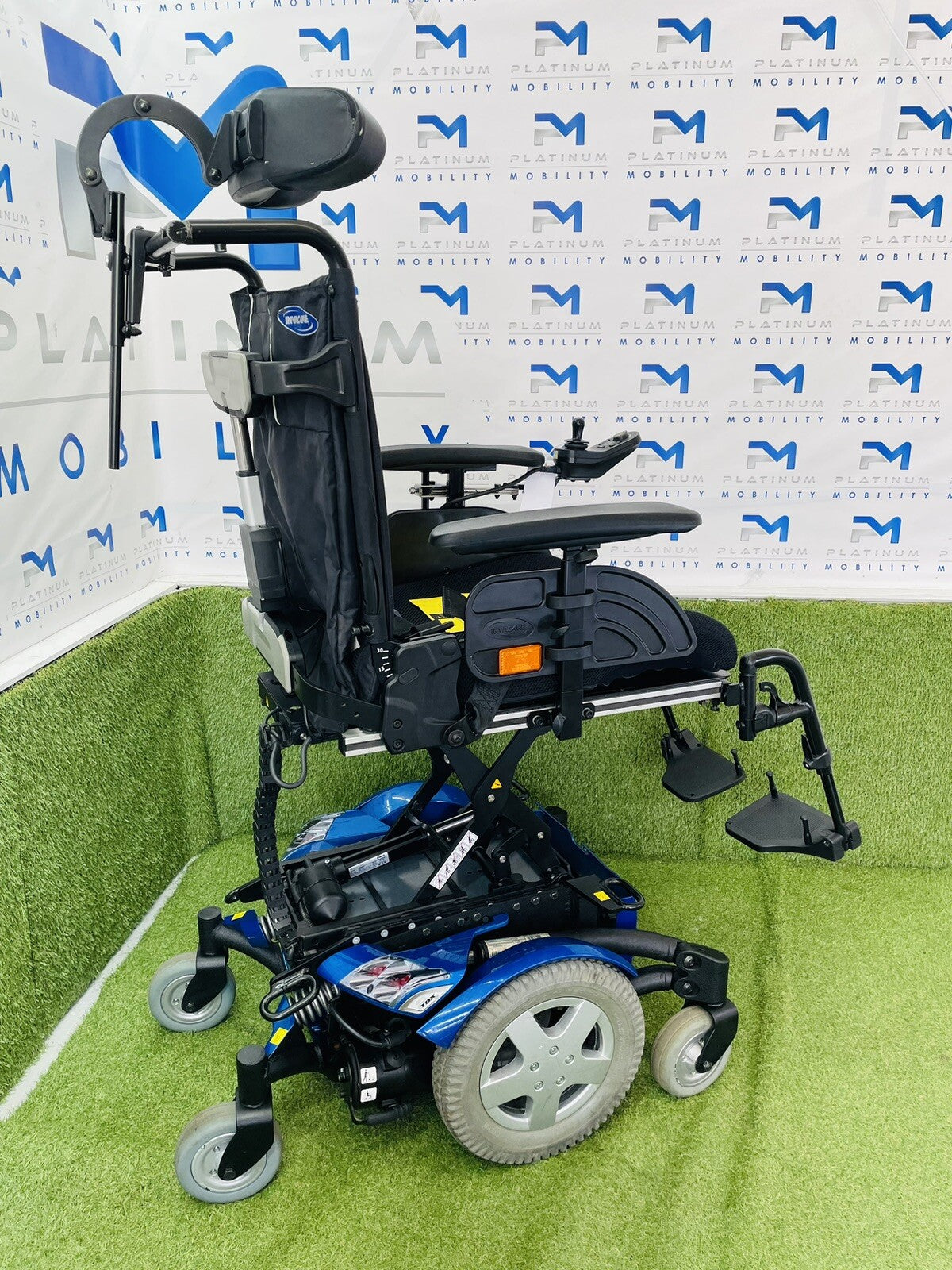 INVACARE TDX SP2 4 MPH MWD RISER TILT ELECTRIC WHEELCHAIR POWERCHAIR MOBILITY