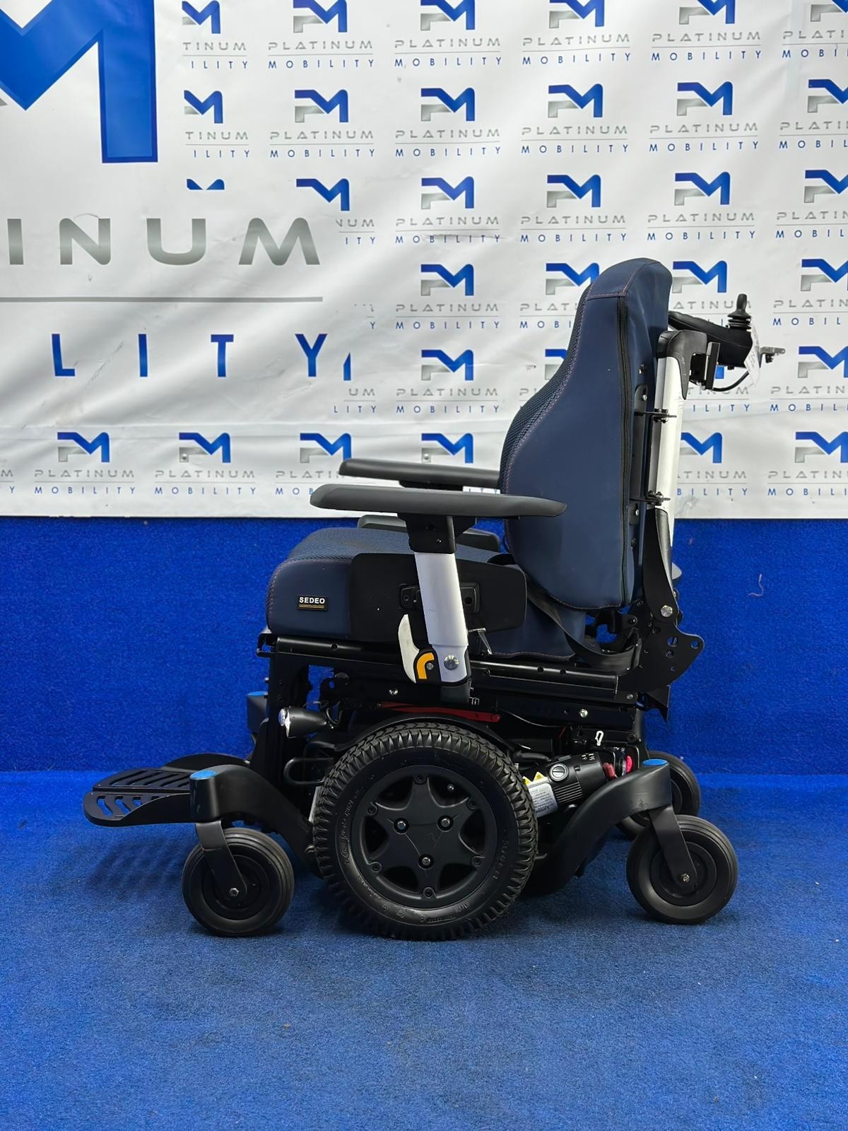 Quickie Q500 M Powerchair – 6mph Riser Electric Wheelchair by Sunrise 1439