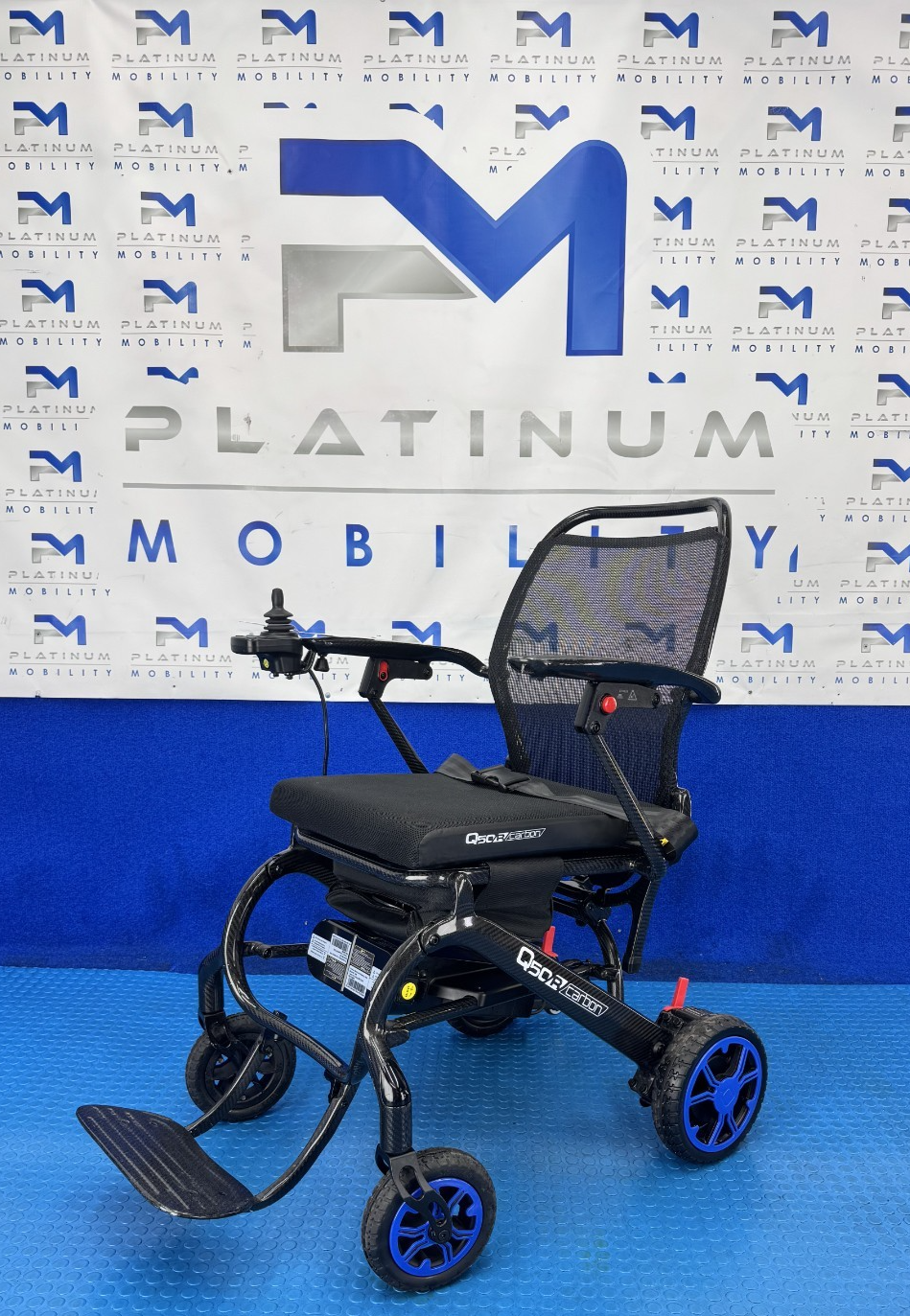 QUICKIE Q50 R LIGHTWEIGHT CARBON FIBRE POWERCHAIR SCOOTER FOLDING 4MPH 2797