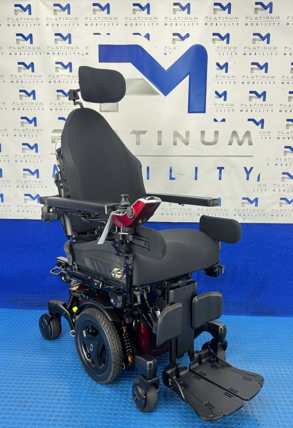 PRIDE QUANTUM EDGE 3 STRETTO 6MPH ELECTRIC POWERCHAIR TILT, RECLINE, LEGS 2508