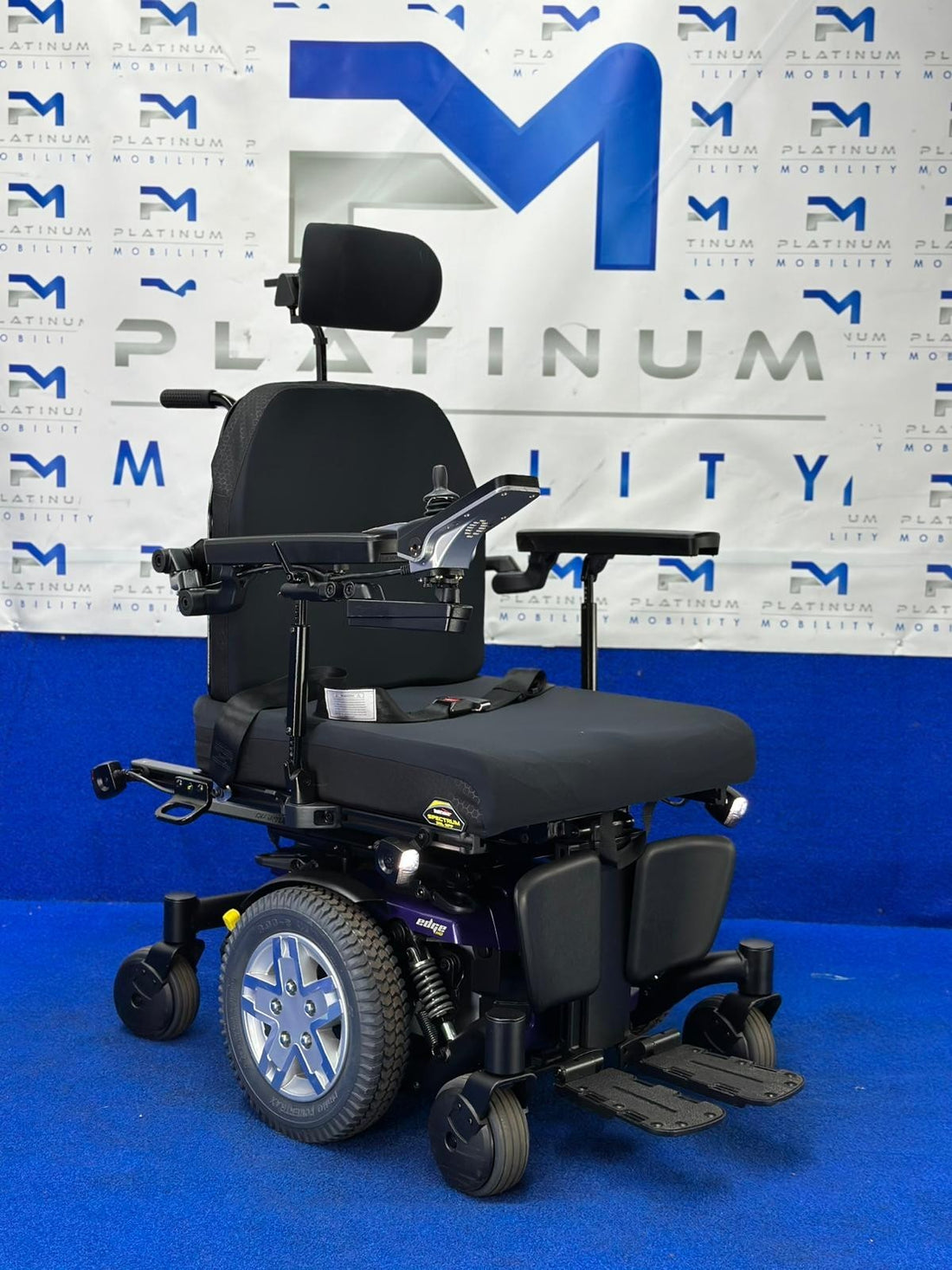 Pride Quantum Q6 Edge 2.0 HD Powerchair – 5mph Electric Wheelchair (1154)