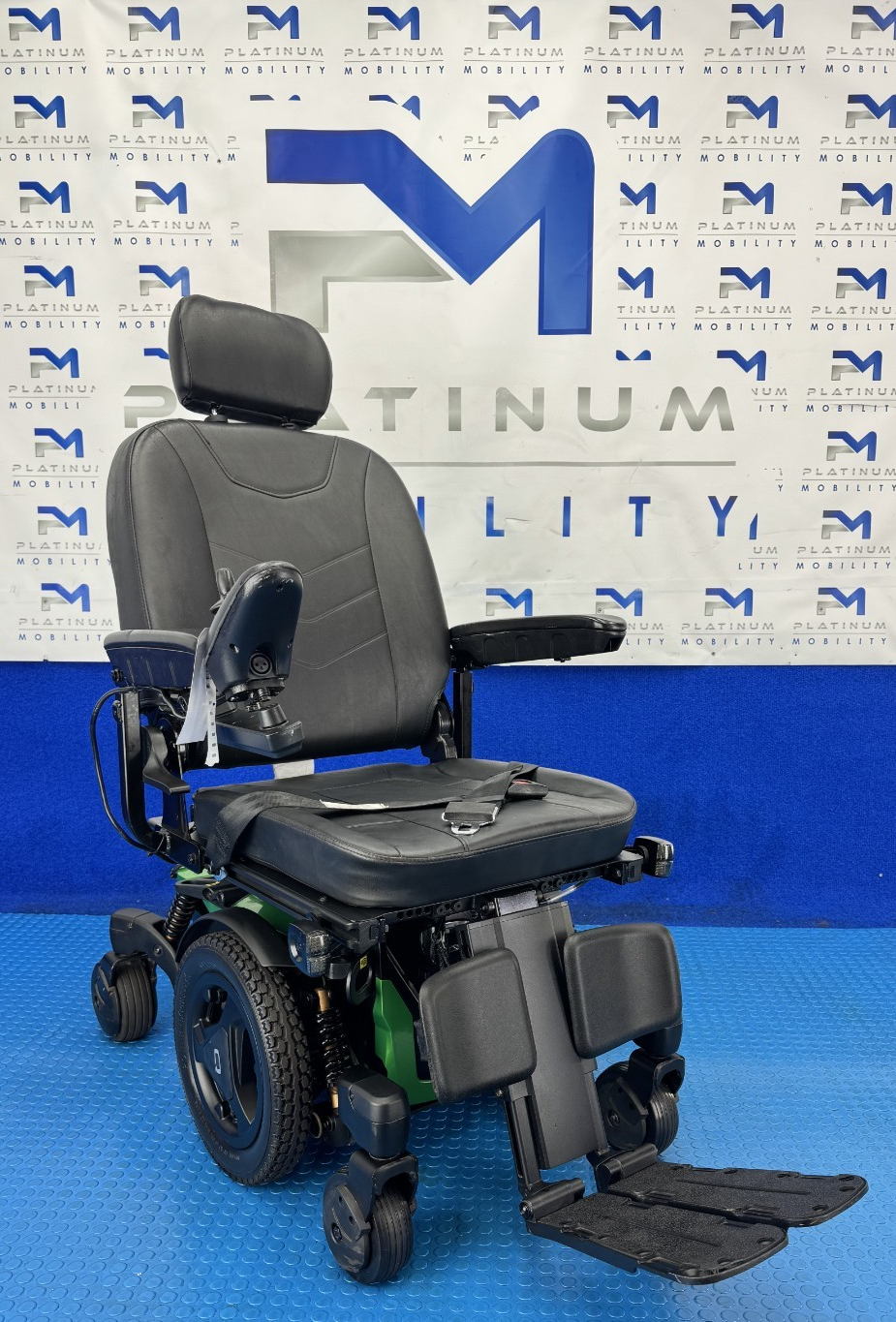 PRIDE QUANTUM Q6 EDGE 3 - 4MPH ELECTRIC POWER WHEELCHAIR POWERCHAIR 2358