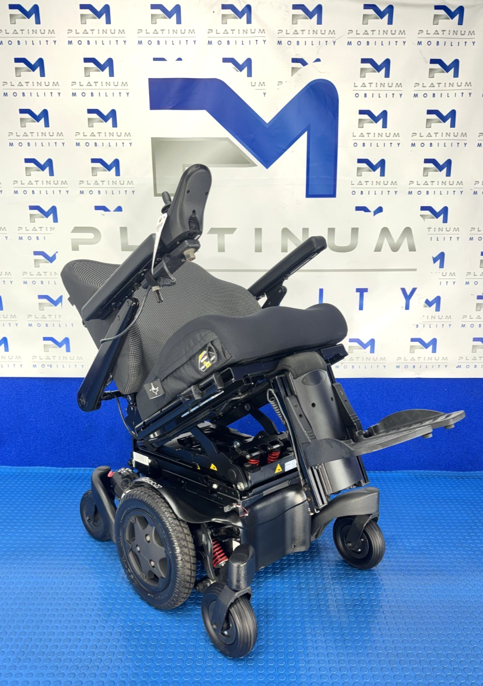 Sunrise Quickie Q500M Powerchair 4mph Electric Riser, Tilt Legs Wheelchair 4084