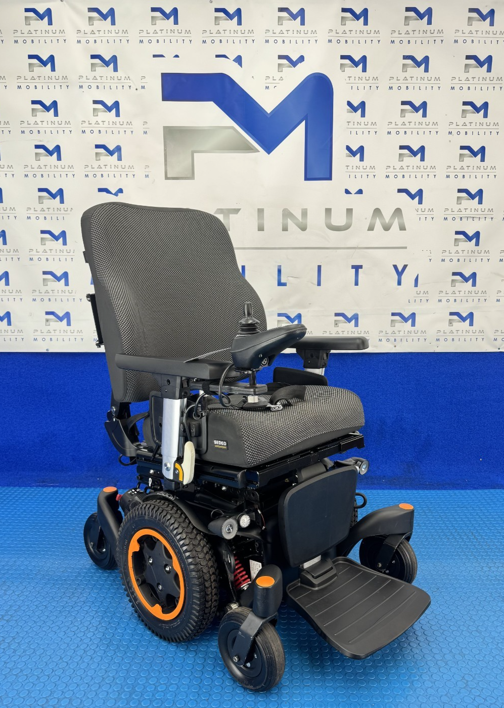 SUNRISE QUICKIE Q500M 6MPH ELECTRIC WHEELCHAIR RISER AND TILT POWERCHAIR 1983