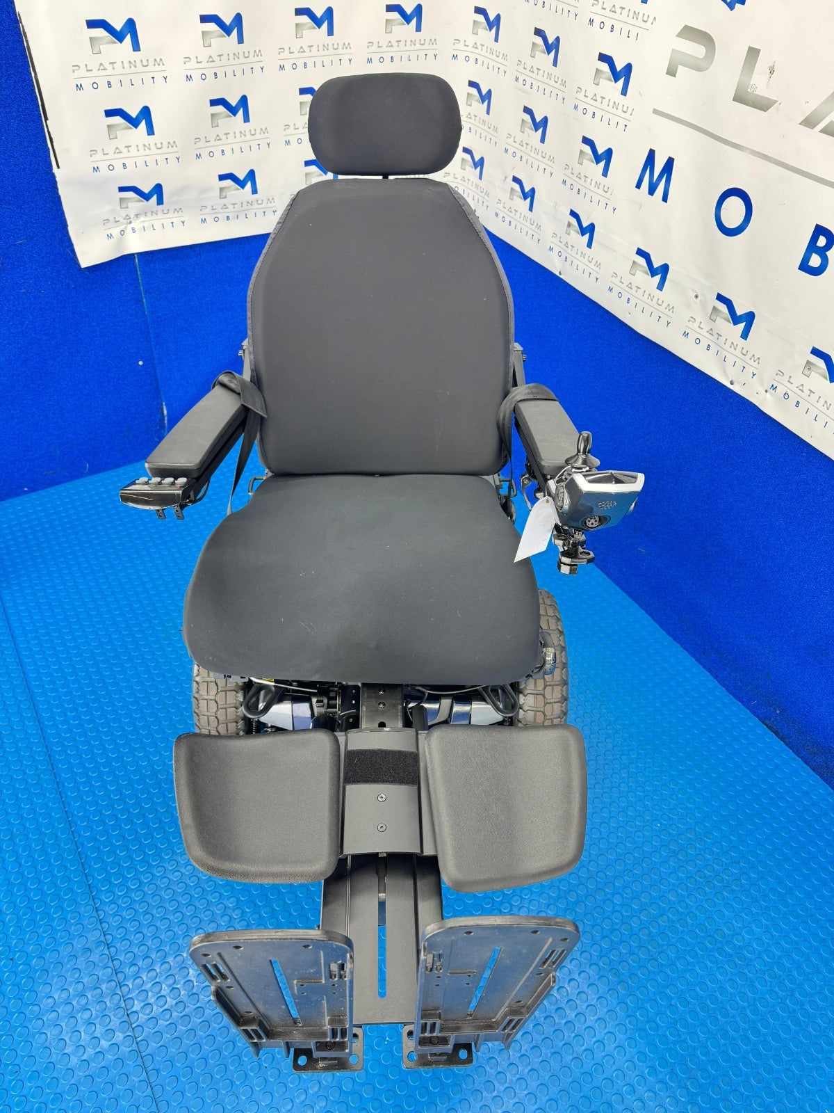 PRIDE QUANTUM Q6 EDGE Z 2.0 i-LEVEL 6 MPH ELECTRIC MOBILITY POWERCHAIR 871
