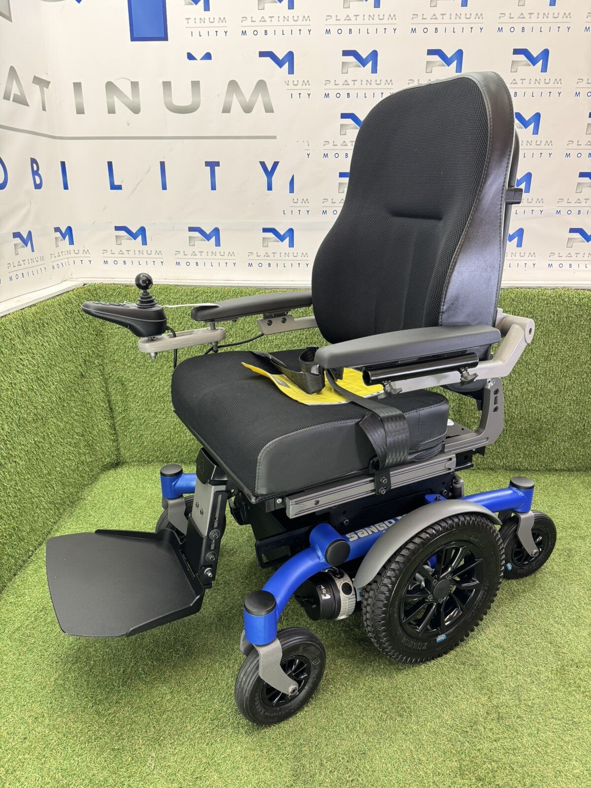 EX DEMO 2023 DIETZ SANGO ADVANCED M 4 MPH ELECTRIC WHEELCHAIR POWERCHAIR 752