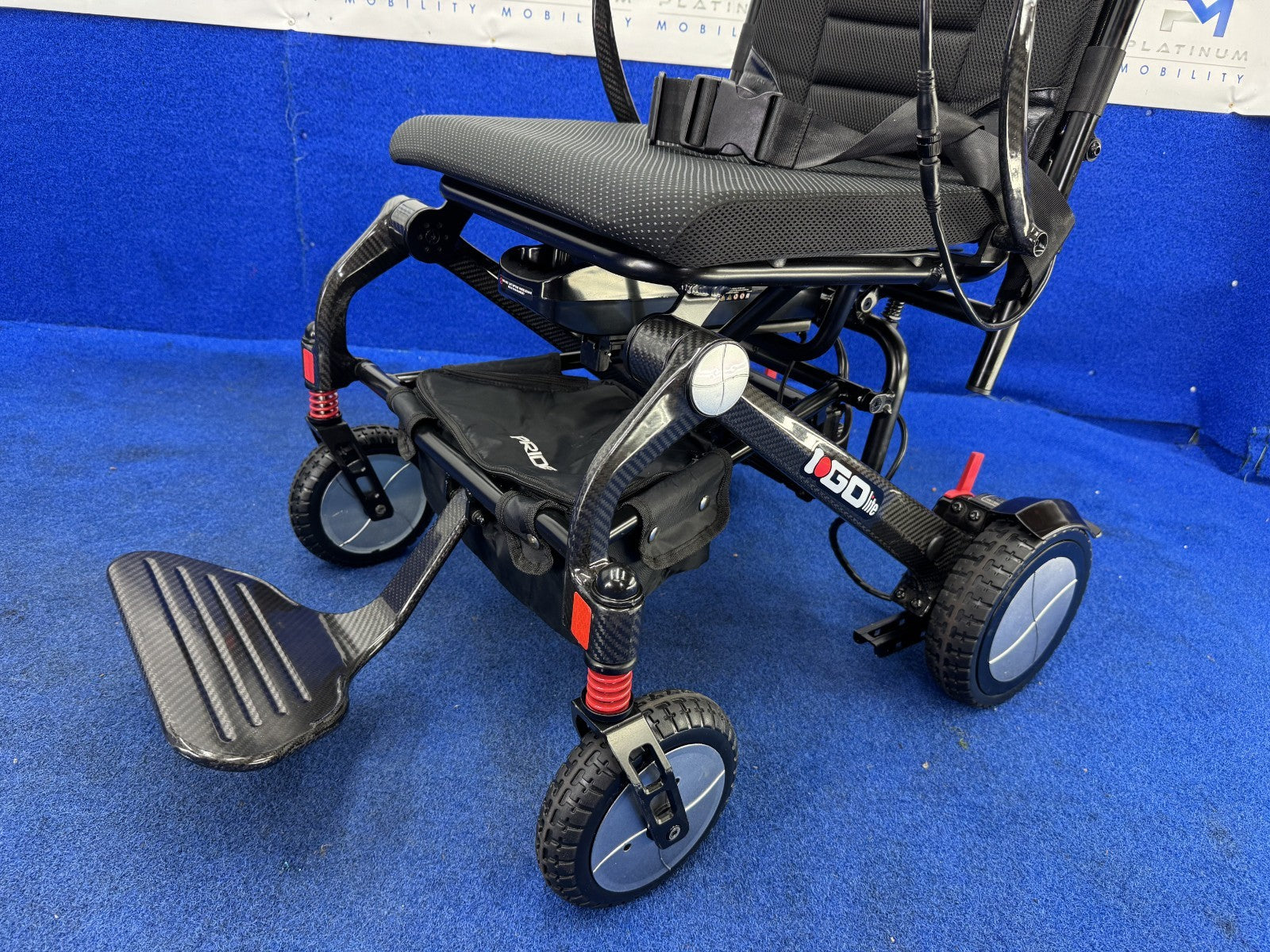 Pride I Go Lite Carbon Fibre Lightweight Portable Powerchair 18kg 4mph 1729