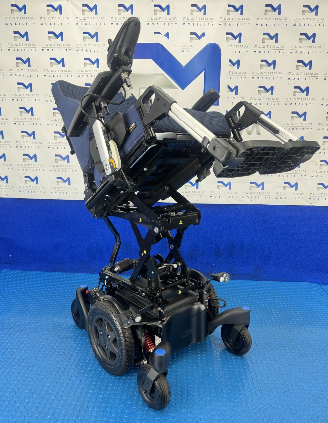 SUNRISE QUICKIE Q500M 6MPH ELECTRIC WHEELCHAIR RISER POWERCHAIR 2278