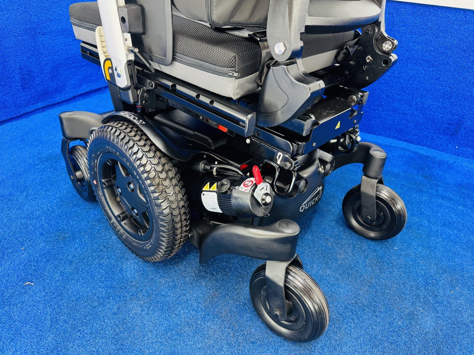 SUNRISE QUICKIE Q500 M 4MPH ELECTRIC MOBILITY POWERCHAIR WHEELCHAIR CHAIR 1425