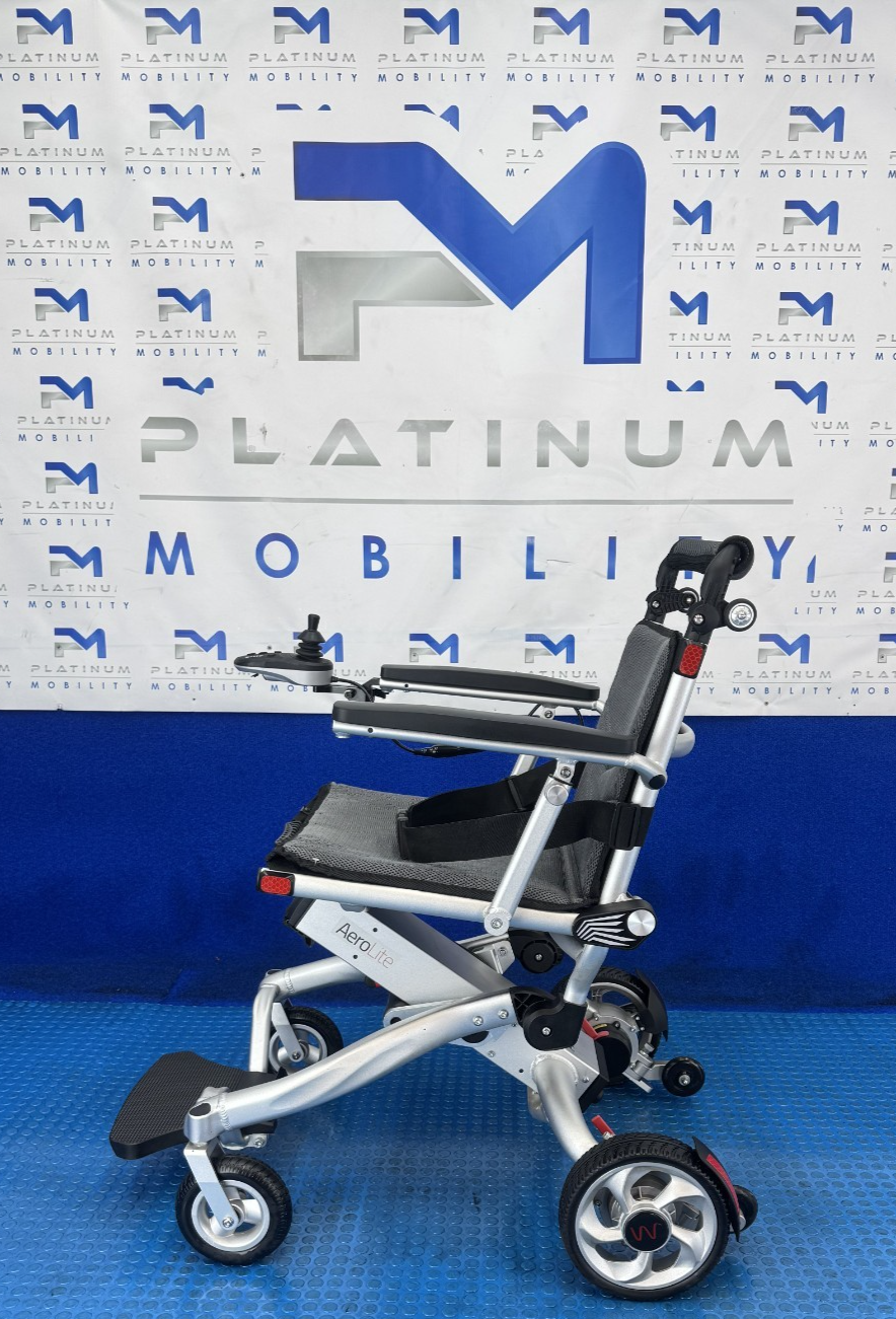 Motion Healthcare Trekker Aerolite ELECTRIC WHEELCHAIR POWERCHAIR 4MPH 2572