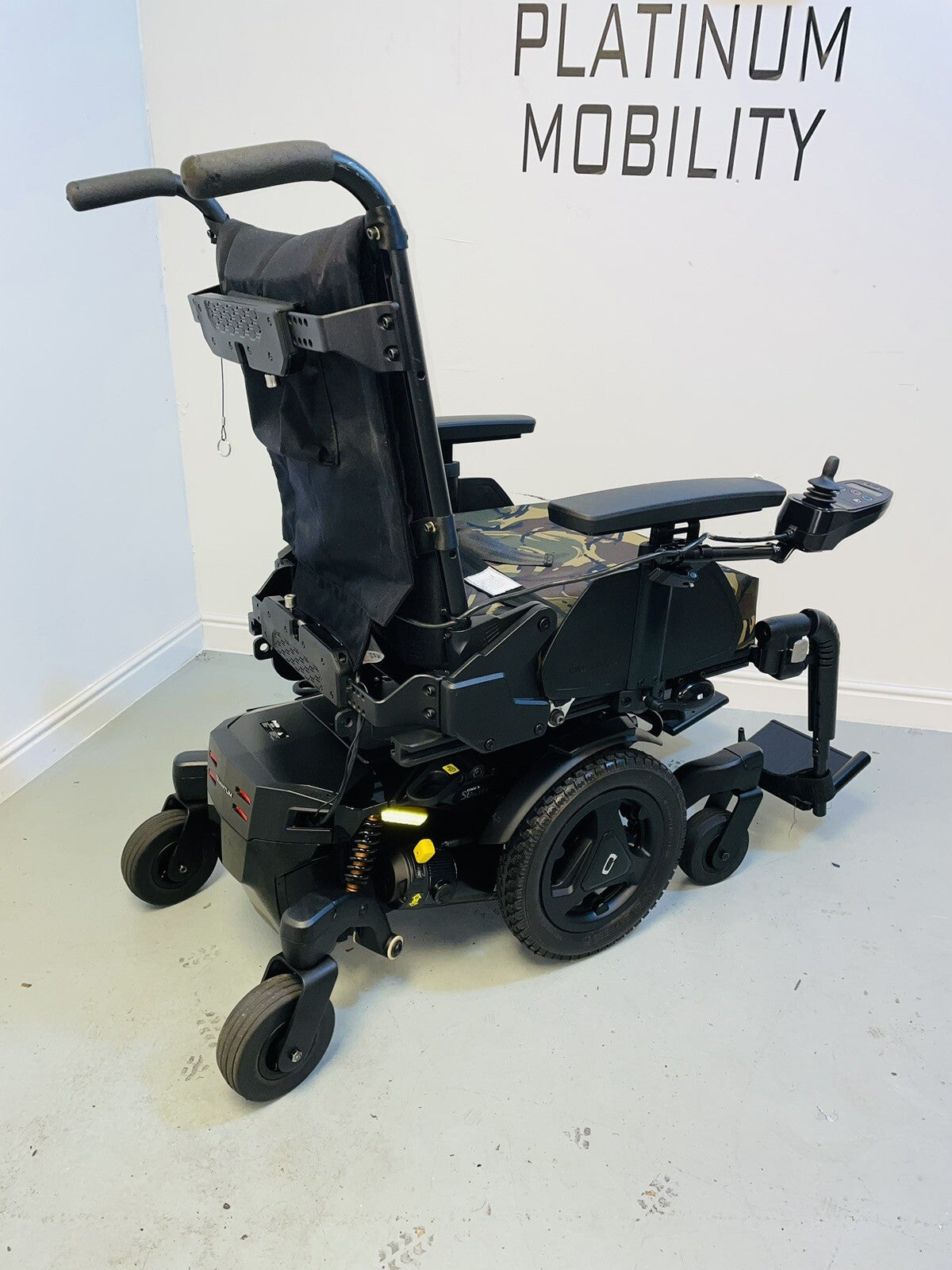 PRIDE QUANTUM Q6 EDGE 3 STRETTO MWD 4MPH ELECTRIC MOBILITY POWERCHAIR WHEELCHAIR
