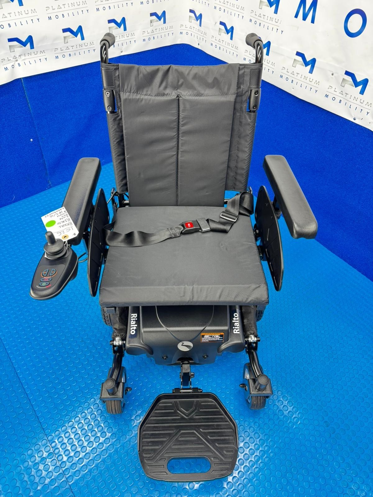 Rascal Rialto Small Electric Wheelchair 4MPH Powerchair Tight Turning 1626