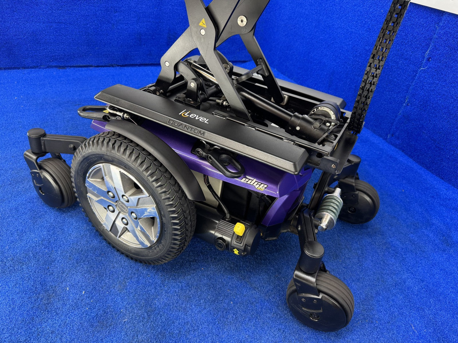 PRIDE QUANTUM Q6 EDGE 2.0 i-LEVEL 6 MPH ELECTRIC MOBILITY POWERCHAIR 1395