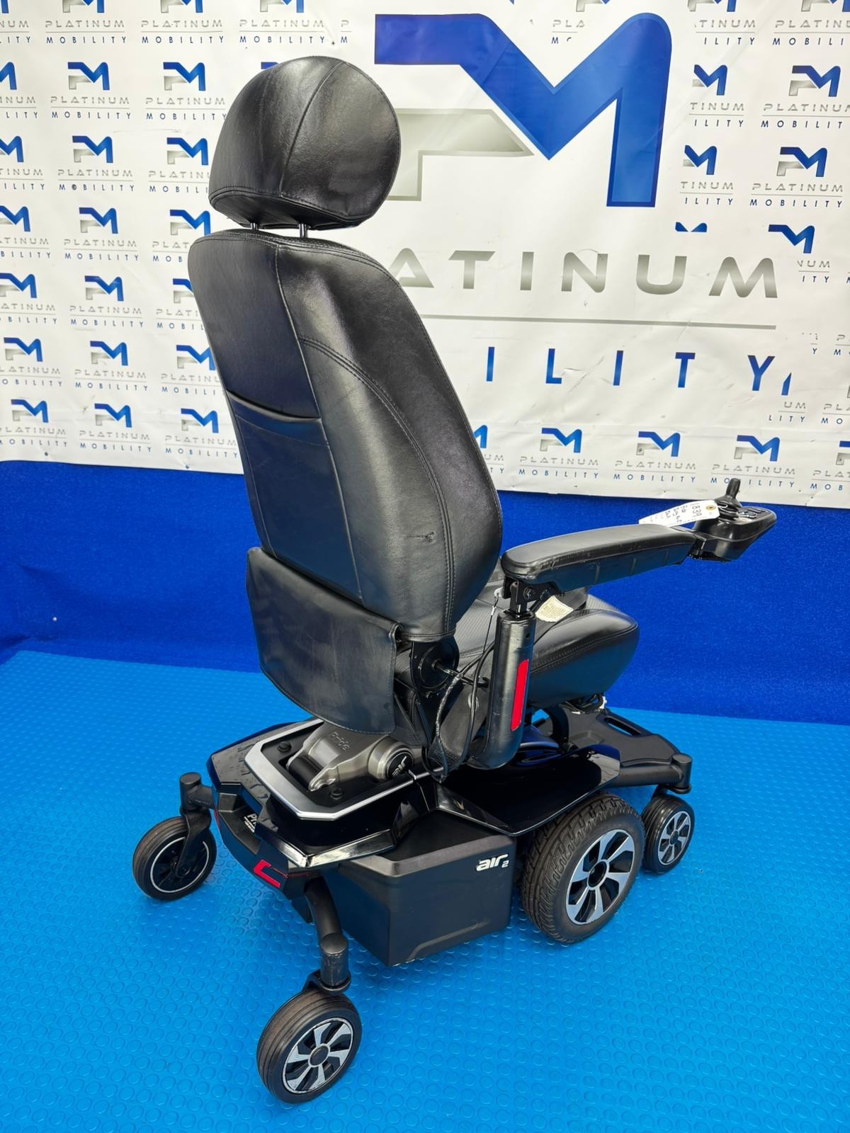 Pride Jazzy Air 2.0 Power Chair Electric Wheelchair with Electric Seat Lift 1839