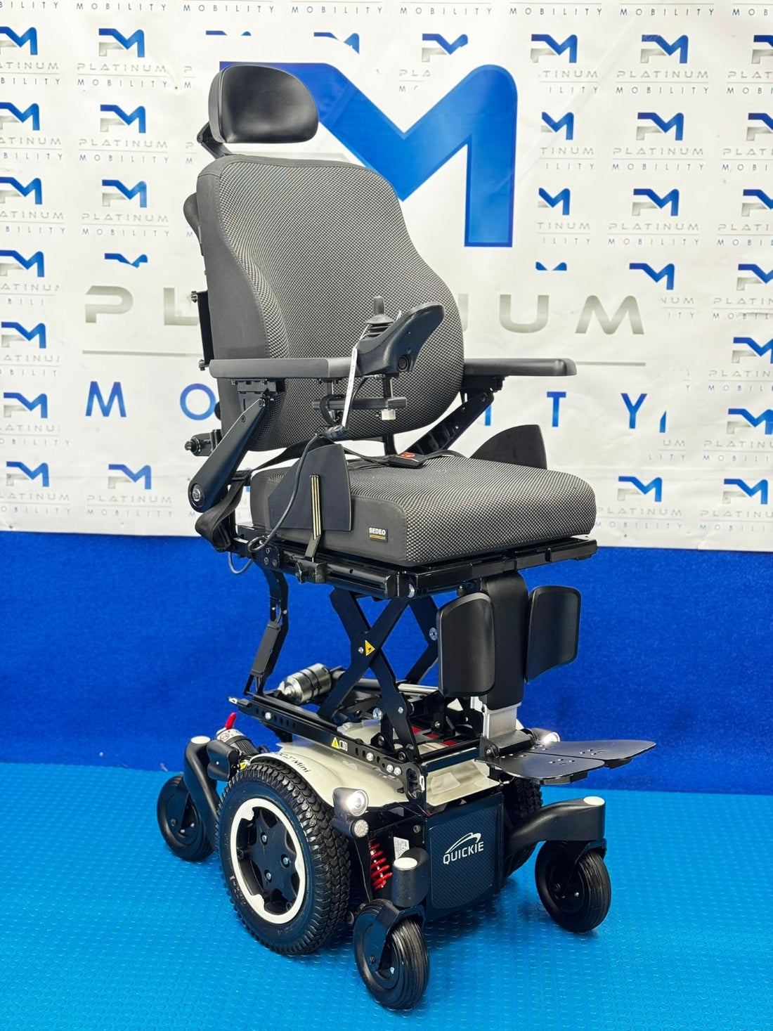 Sunrise Quickie Q300 M Mini Powerchair 6 mph Riser Electric Wheelchair 1874