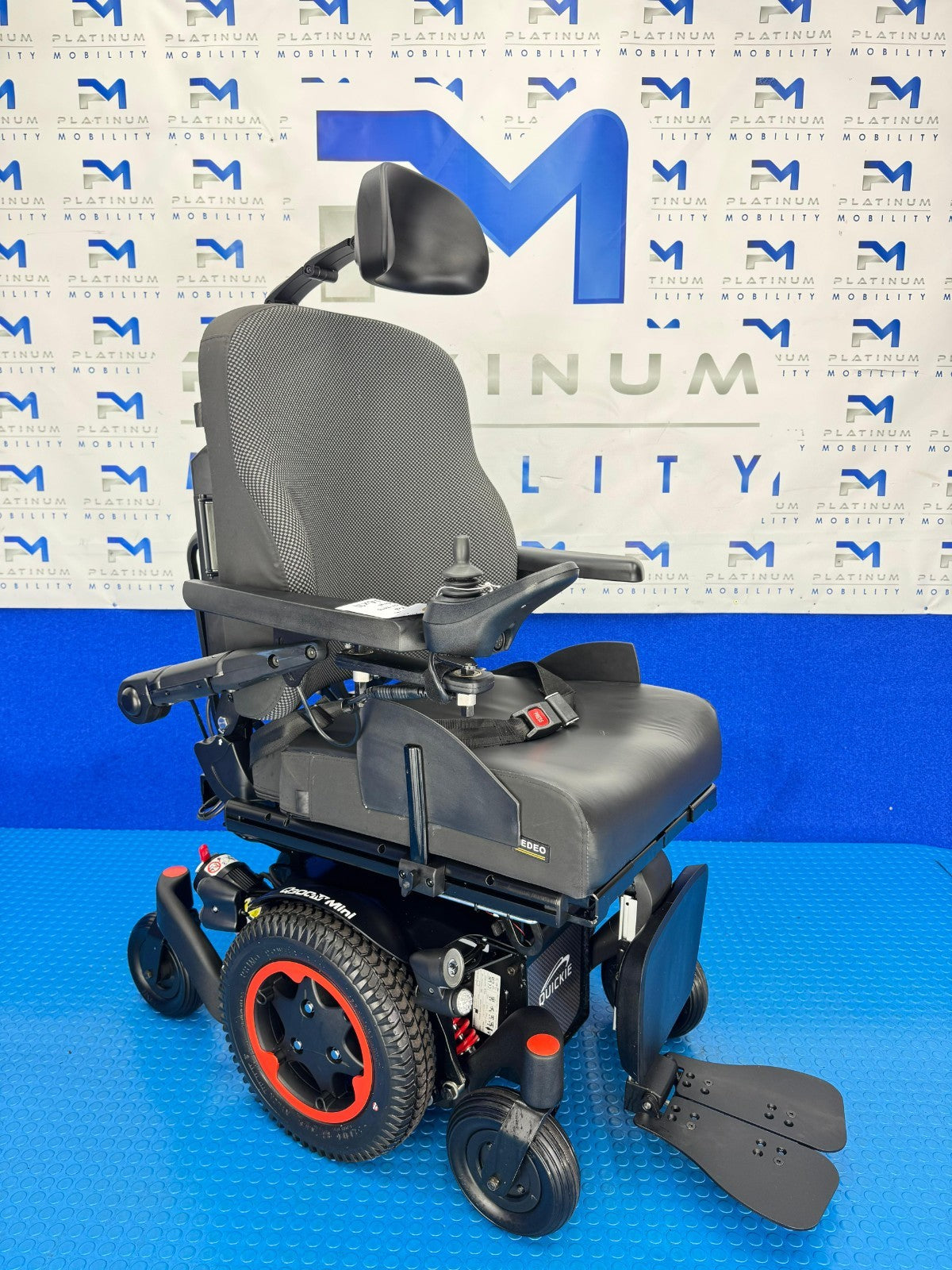 2025 Sunrise Quickie Q300 M Powerchair – 6mph Riser Electric Wheelchair 2120
