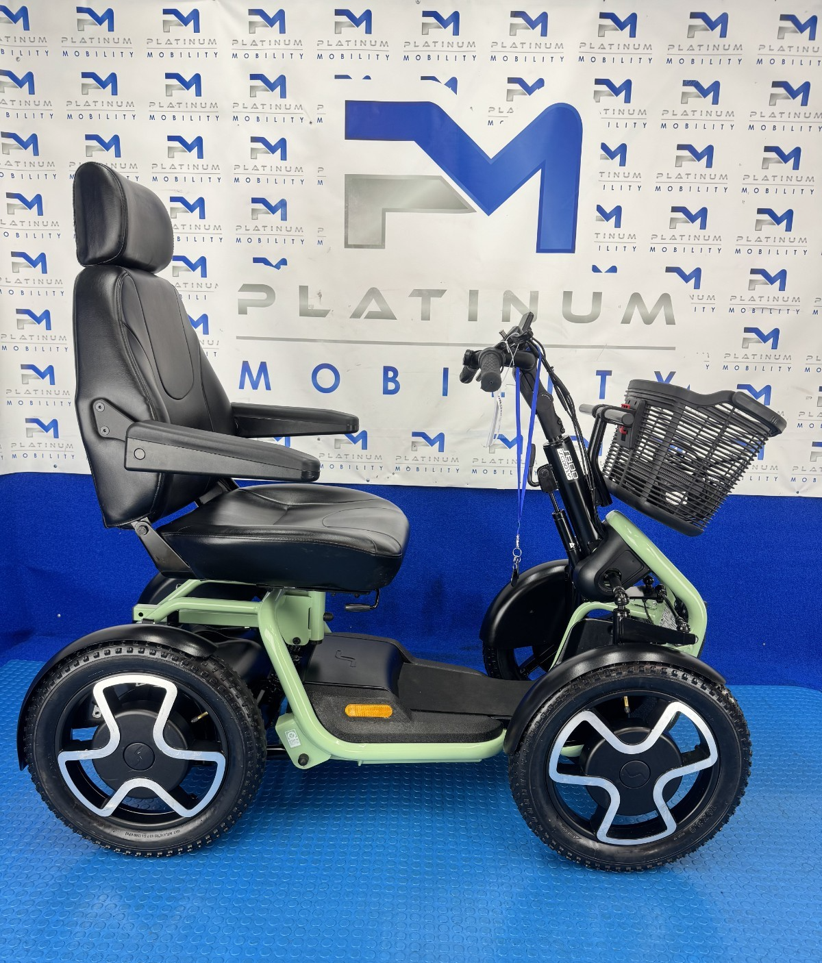Sunrise S800 Scoozy 8mph All Terrain Electric Mobility Scooter 2303