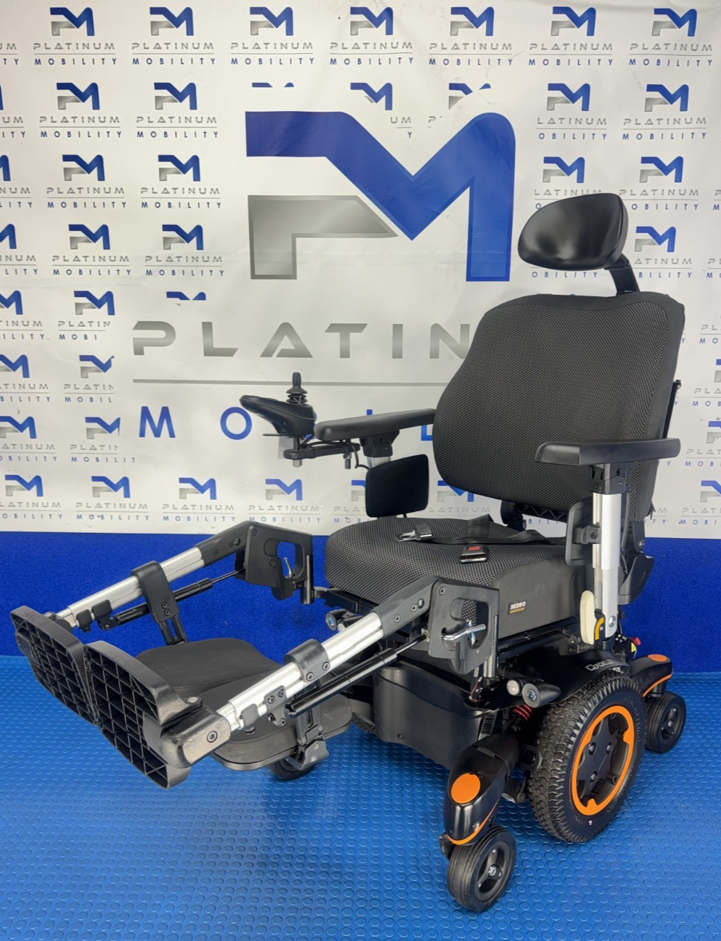 Sunrise Quickie Q700M Powerchair  Hydraulic Legs 6mph 4089