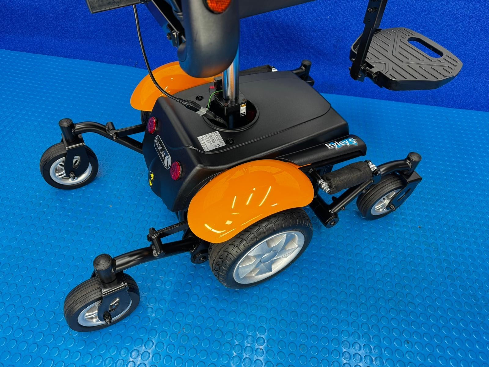 Electric Mobility Rascal Ryley MINI 4MPH Riser WHEELCHAIR POWERCHAIR 1888