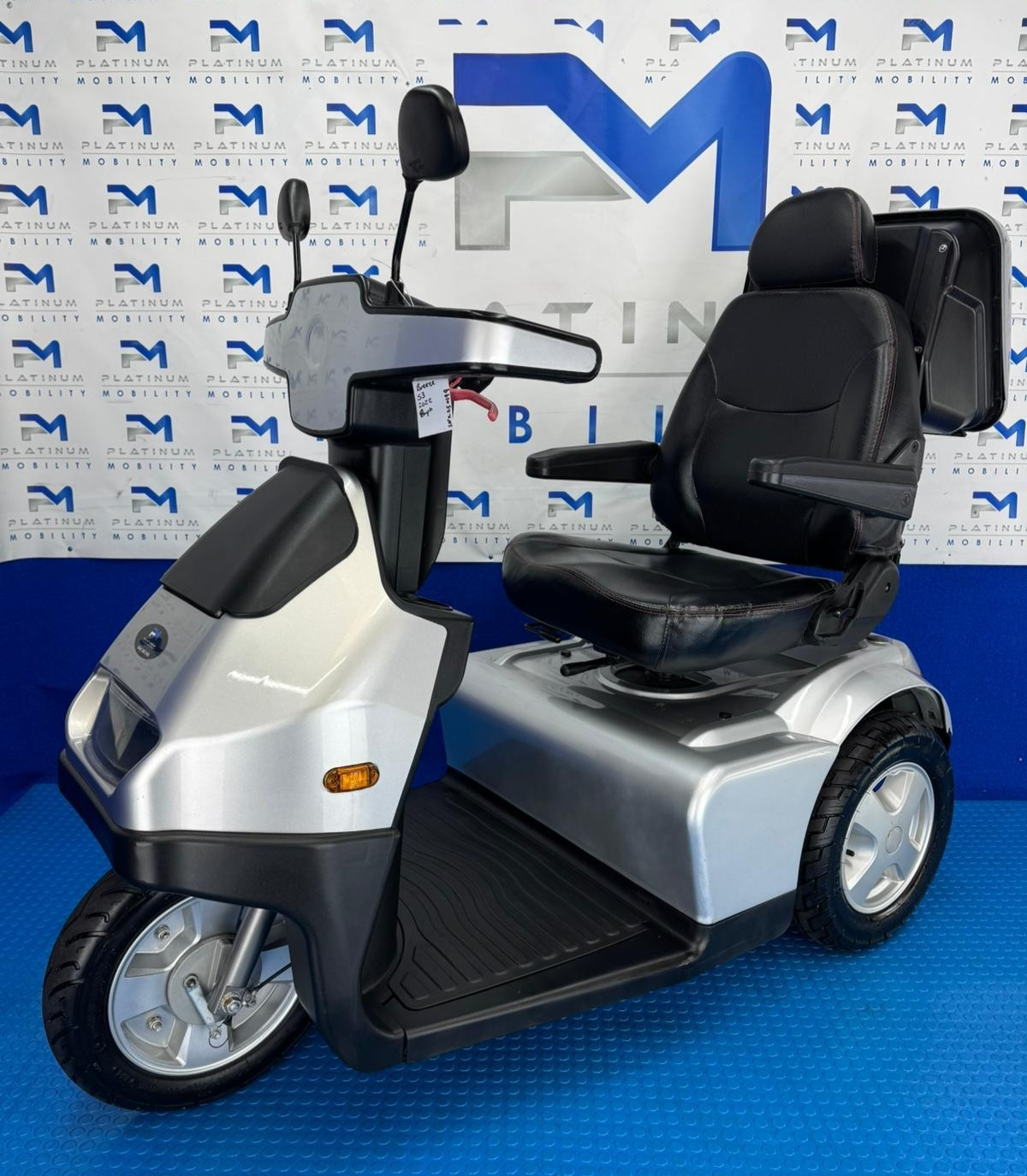 2022 TGA Breeze S3 8MPH LARGE Mobility Scooter All Terrain *1989
