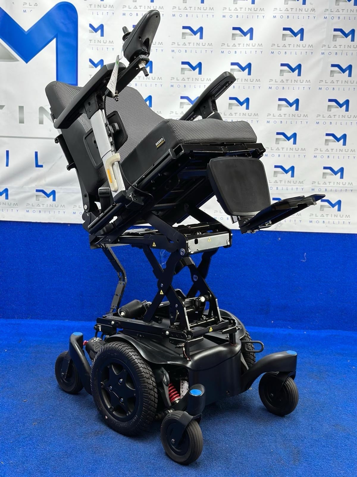 SUNRISE QUICKIE Q500 M 6MPH ELECTRIC RISE MOBILITY POWERCHAIR WHEELCHAIR 828