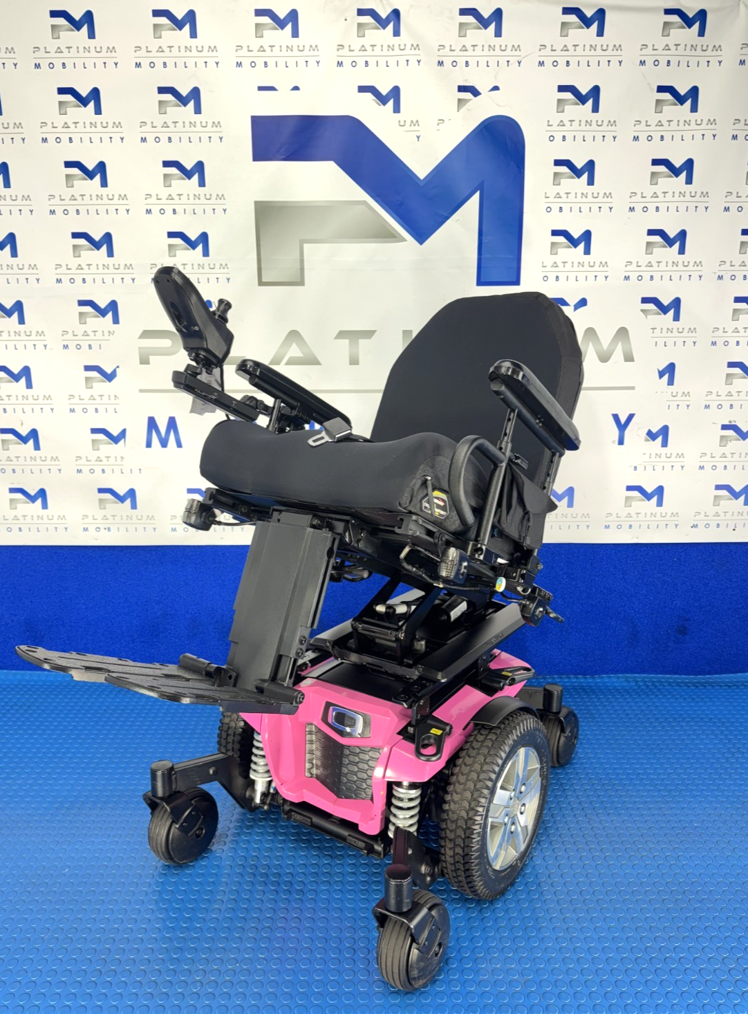 PRIDE QUANTUM EDGE 2.0 6MPH Tilt, Electric Recline, Hydraulic Legs No VAT 2306