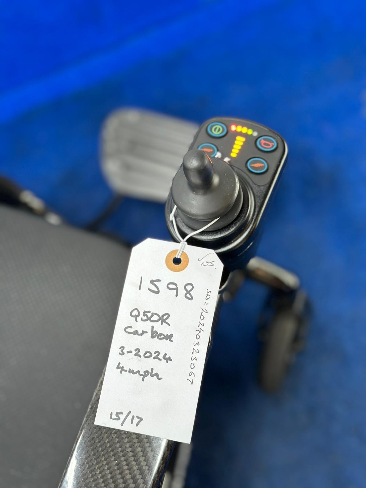 QUICKIE Q50 R LIGHTWEIGHT CARBON FIBRE ELECTRIC POWERCHAIR SCOOTER FOLDING 4MPH