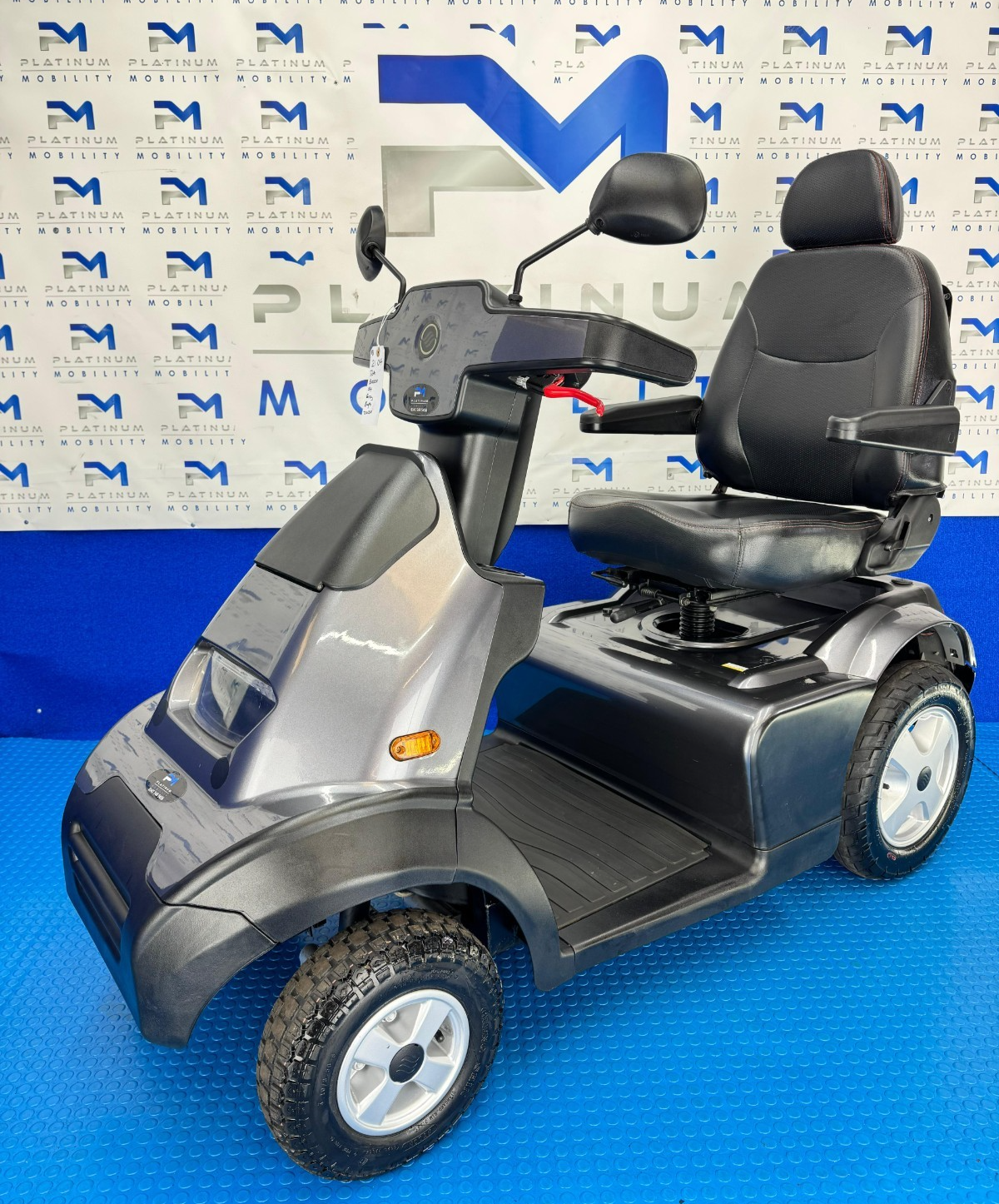TGA Breeze S4 8MPH All Terrain Mobility Scooter Immaculate Condition 1789