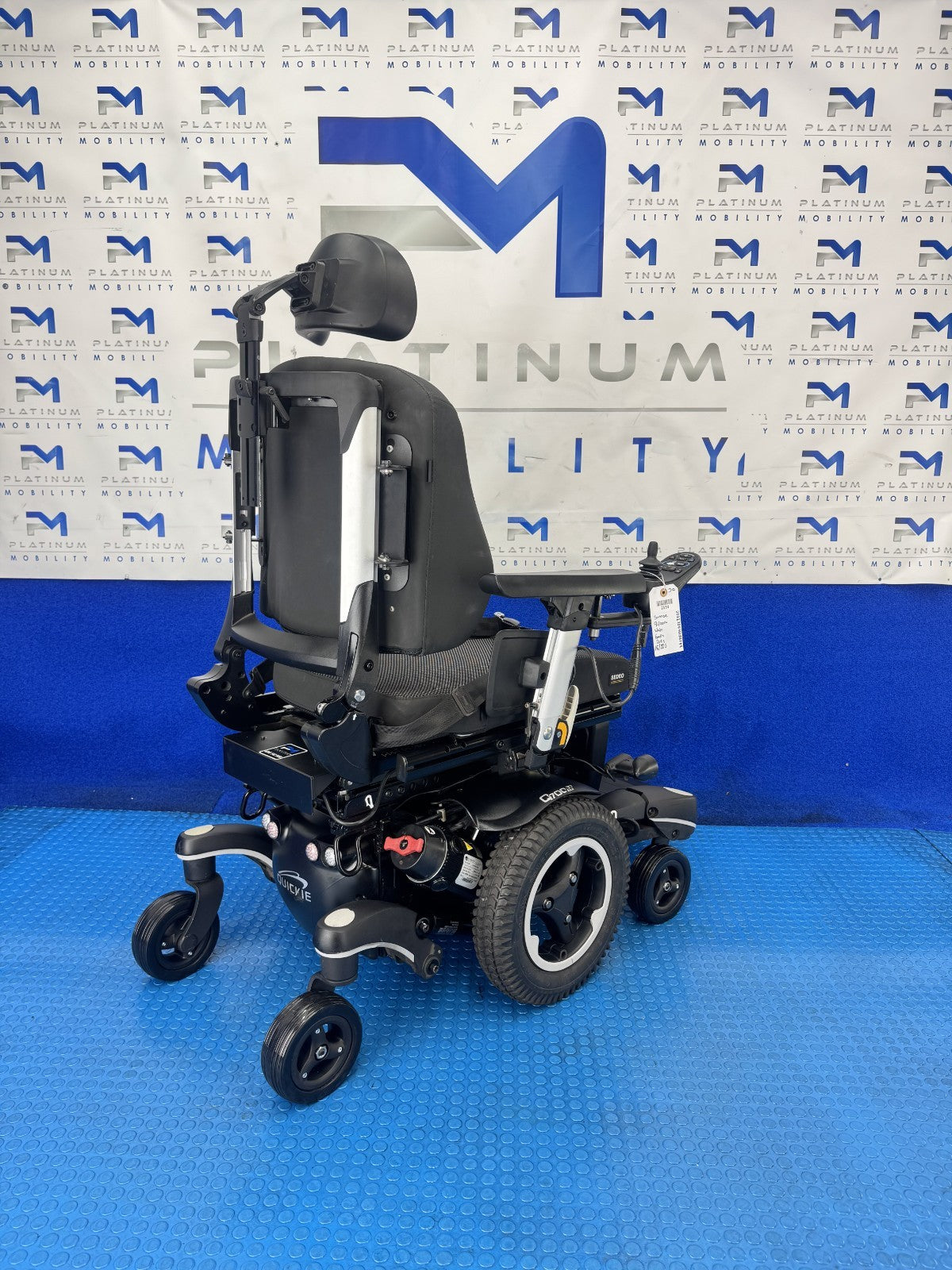 Sunrise Quickie Q700 M 6mph Electric Rise Tilt solid Tyres Wheelchair 2554