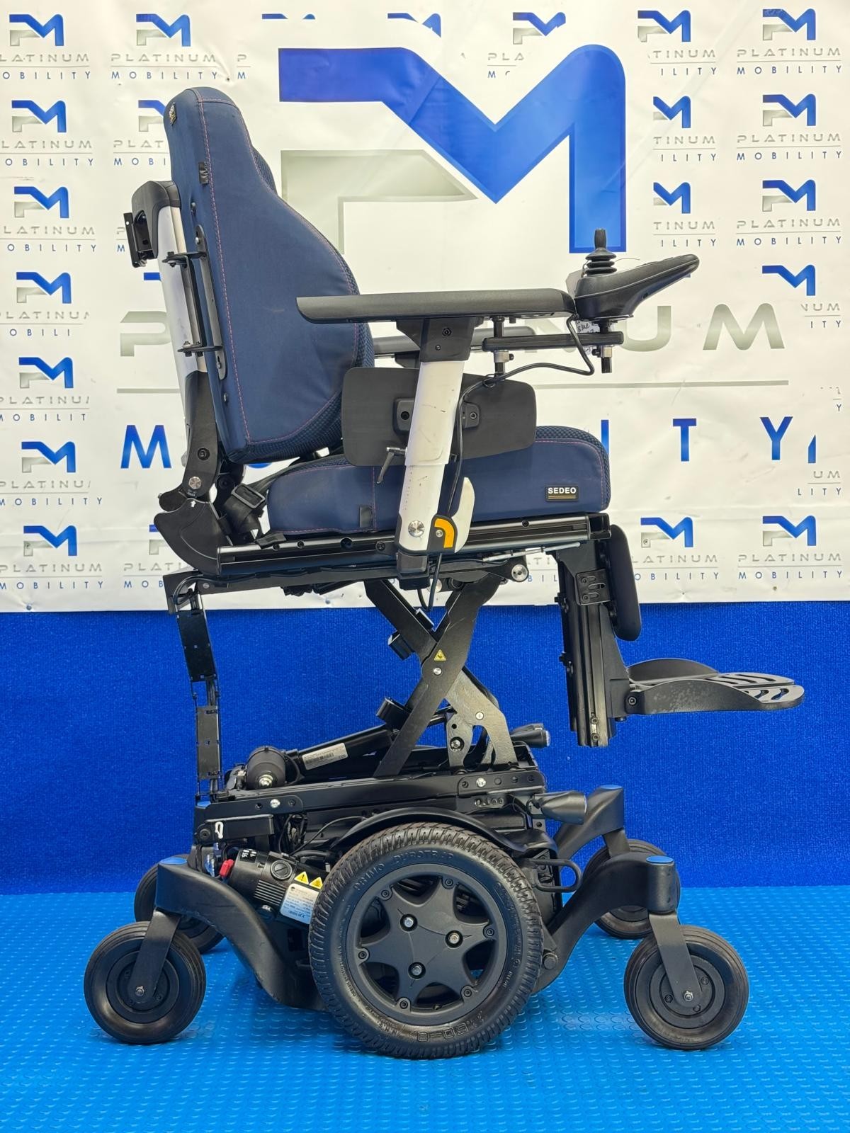 Sunrise Quickie Q500 M Powerchair – 6mph Riser Electric Wheelchair (1720)