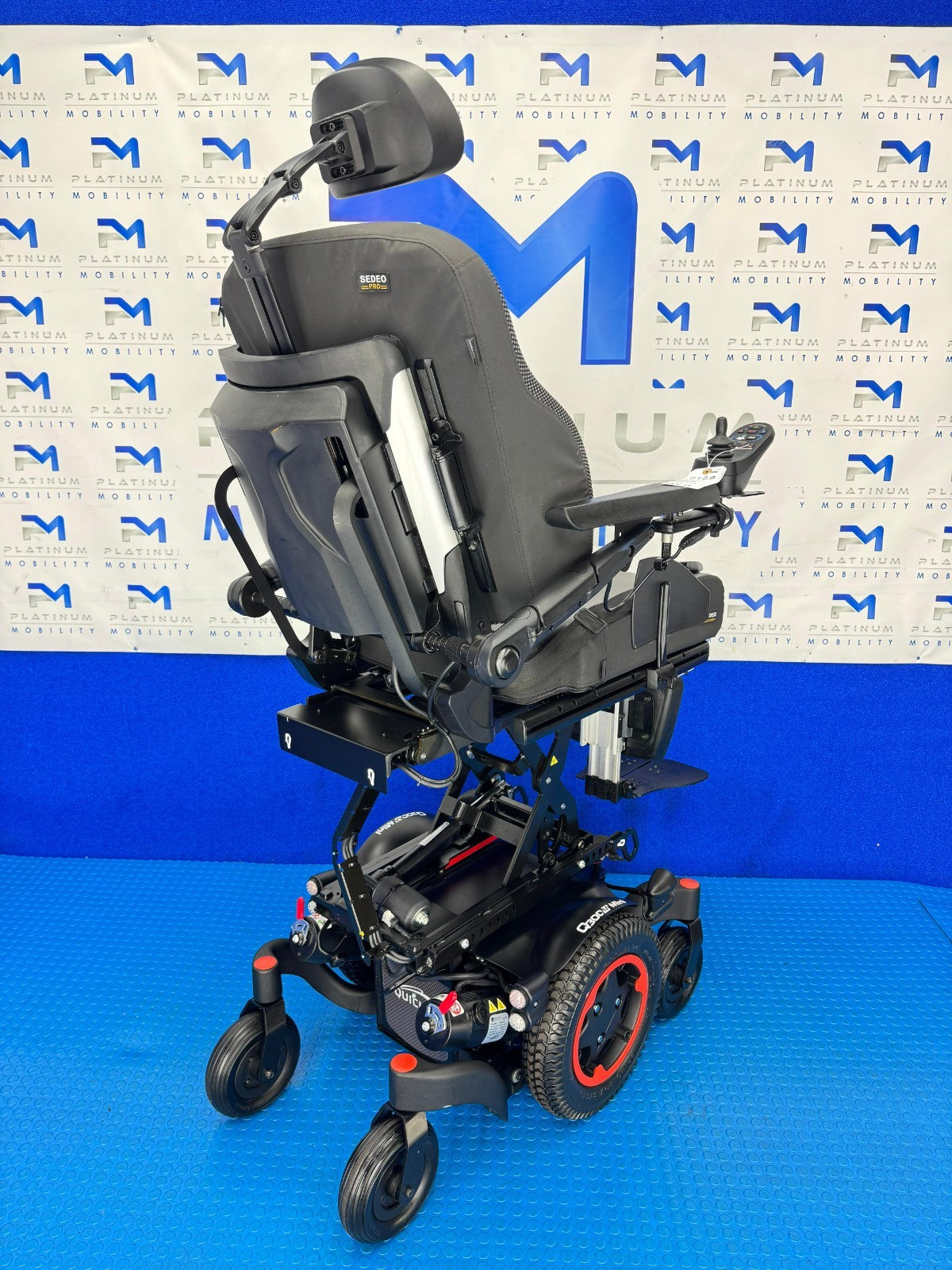 2025 Sunrise Quickie Q300 M Powerchair – 6mph Riser Electric Wheelchair 2120