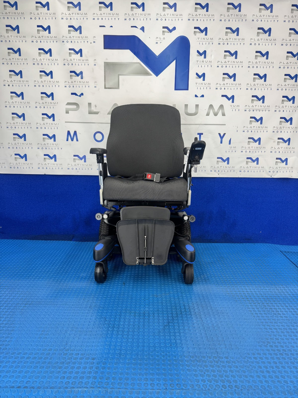 Sunrise Quickie Q700M Powerchair  6mph Electric Wheelchair 2937