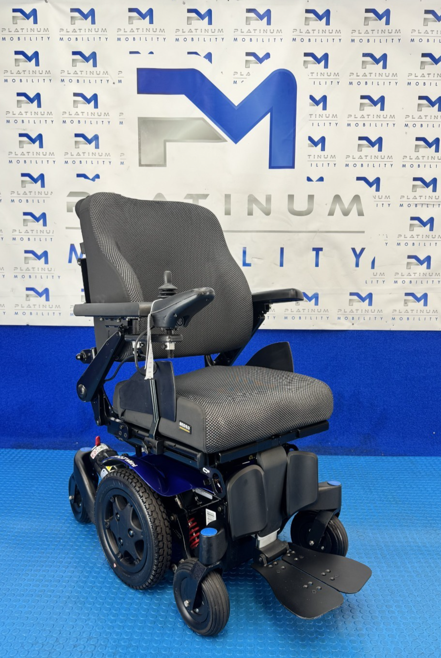 Sunrise Quickie Q300M Mini Powerchair 4 mph Riser, Tilt Electric Wheelchair 2361