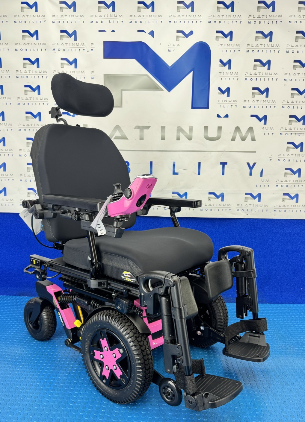 Quantum HD Pride 4 front 2 Electric Wheelchair TILT 4mph 2764