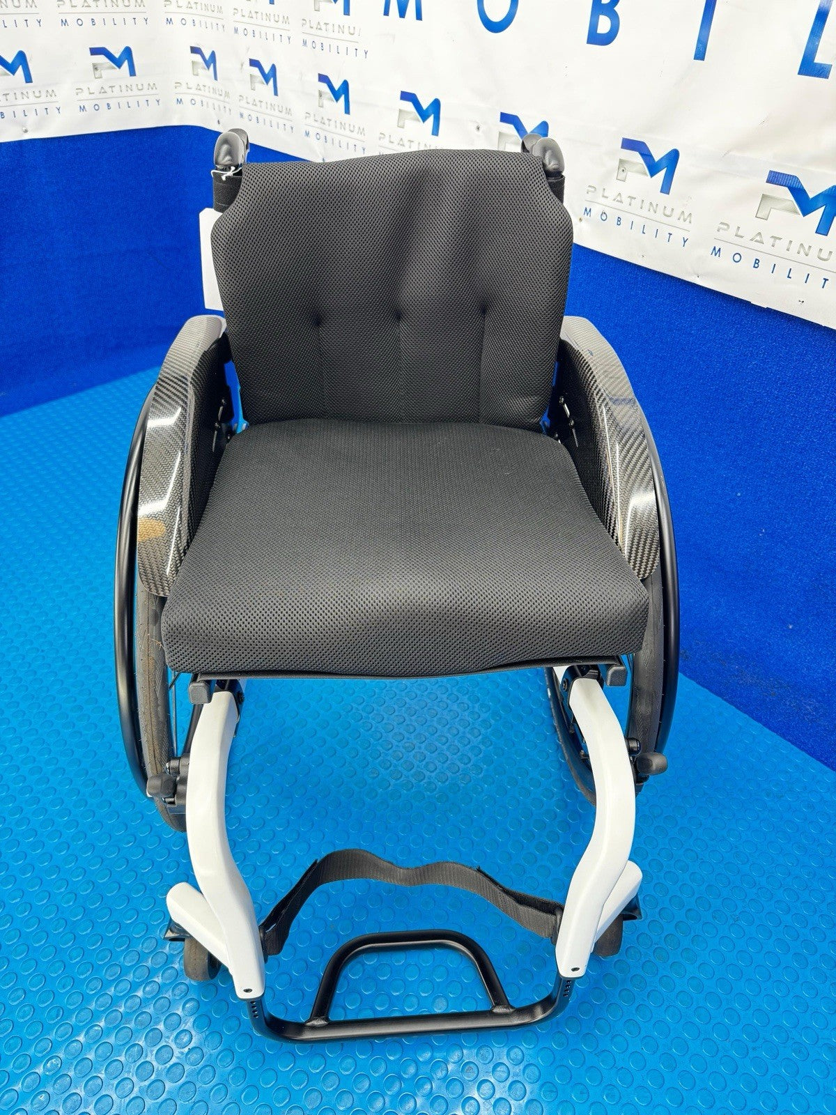 Meyra Femto R Active Wheelchair 16x16 Rigid Frame Lightweight Manual 1949