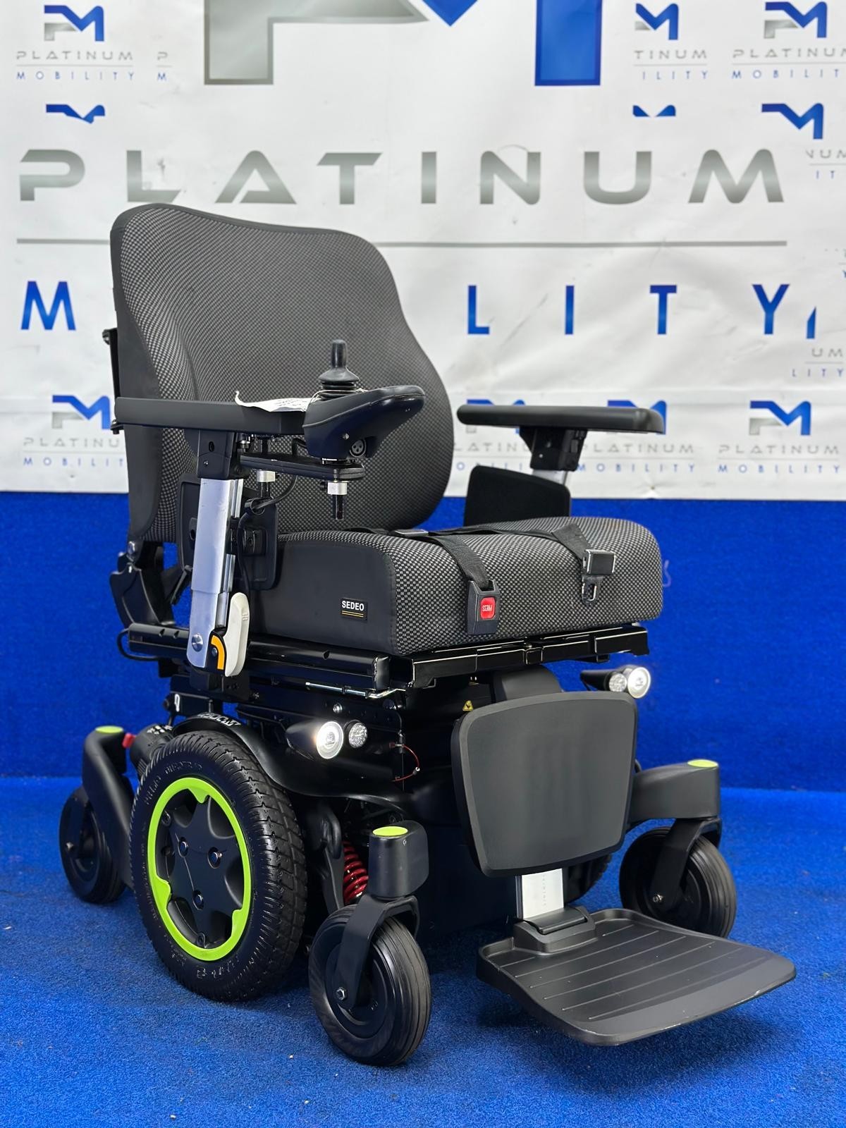 Quickie Q500 M Powerchair – 6mph Riser Electric Wheelchair by Sunrise 1470
