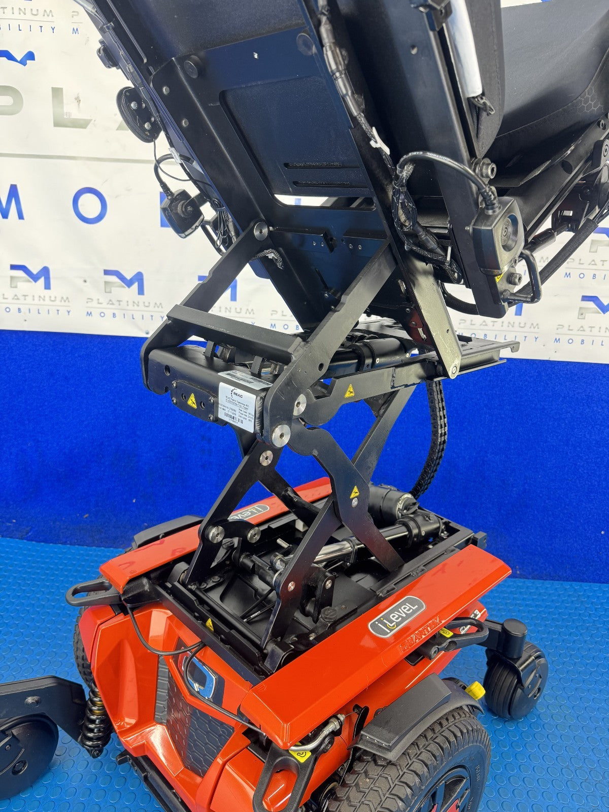 PRIDE QUANTUM EDGE 3 STRETTO 6MPH ELECTRIC POWER WHEELCHAIR POWERCHAIR 2909
