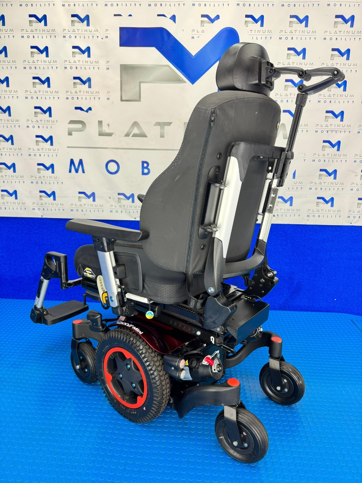 Sunrise Quickie Q300M Mini Powerchair 6mph Riser Electric Wheelchair *2010