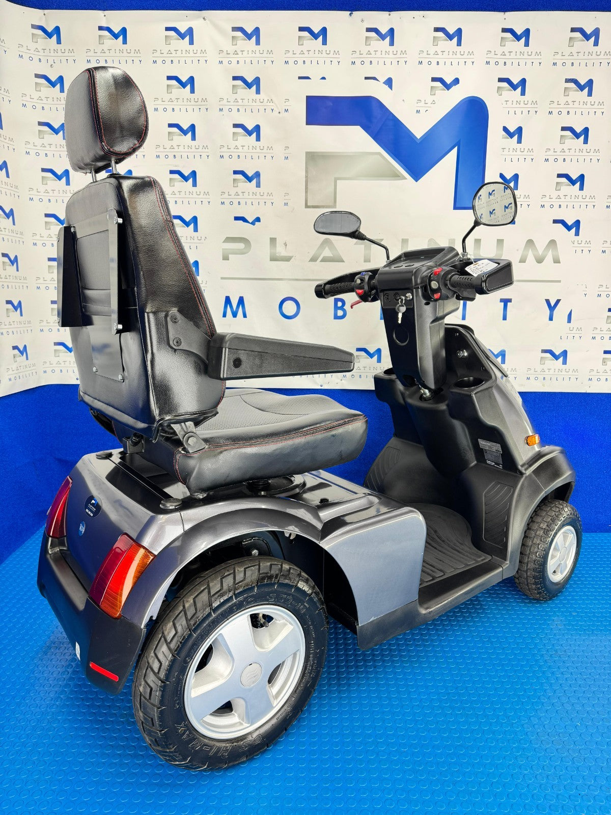2023 TGA Breeze S4 8MPH All Terrain Mobility Scooter Immaculate Condition 2022