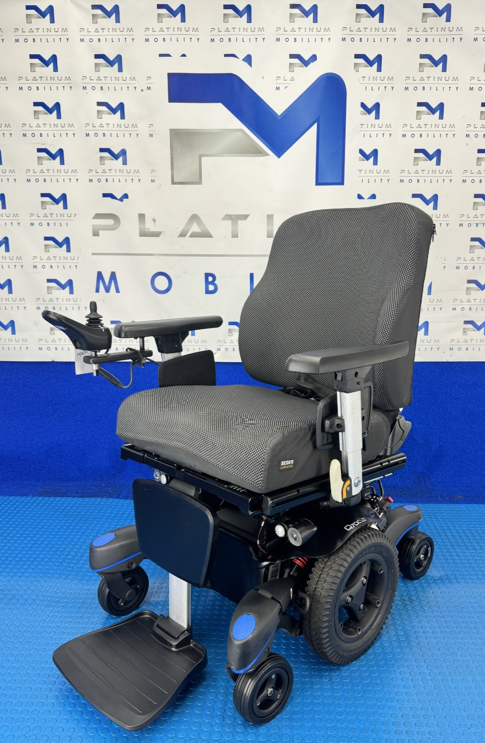 Sunrise Quickie Q700 M Powerchair – 6mph Riser Tilt Electric Wheelchair 2845