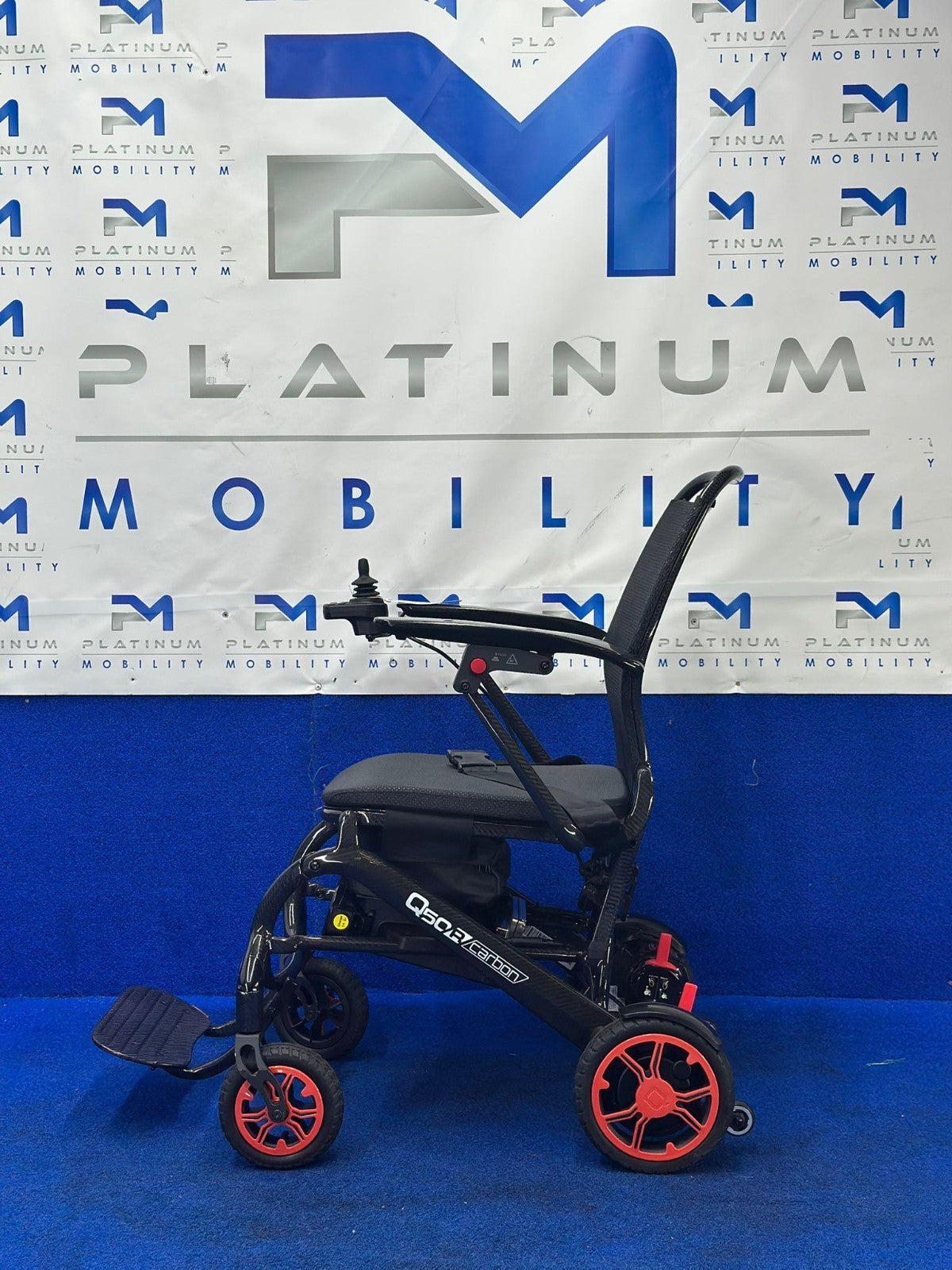 QUICKIE Q50 R LIGHTWEIGHT CARBON FIBRE ELECTRIC POWERCHAIR FOLDING 4MPH