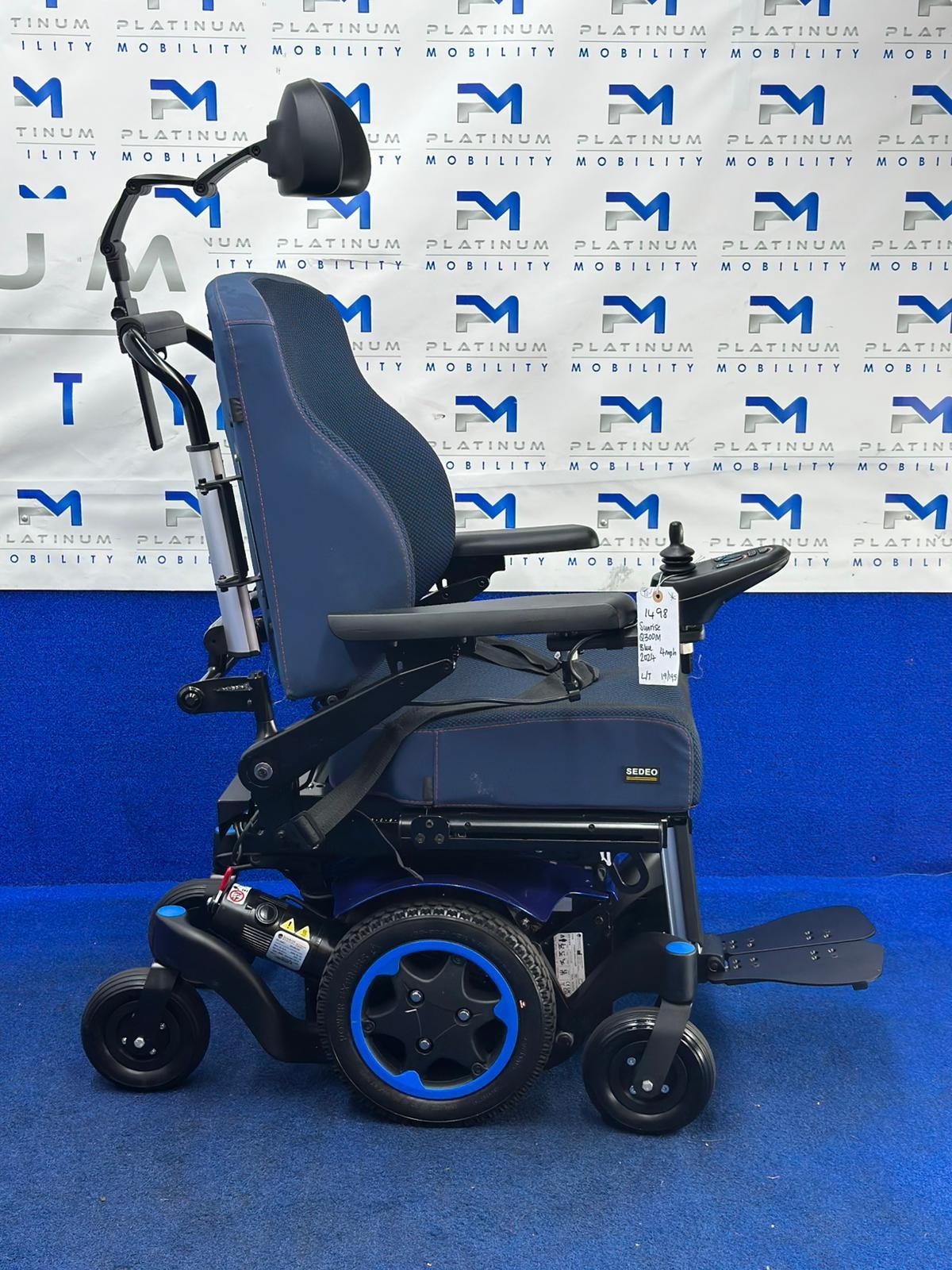 Quickie Q300 M Mini Powerchair 4 mph Riser Electric Wheelchair by Sunrise (1498)