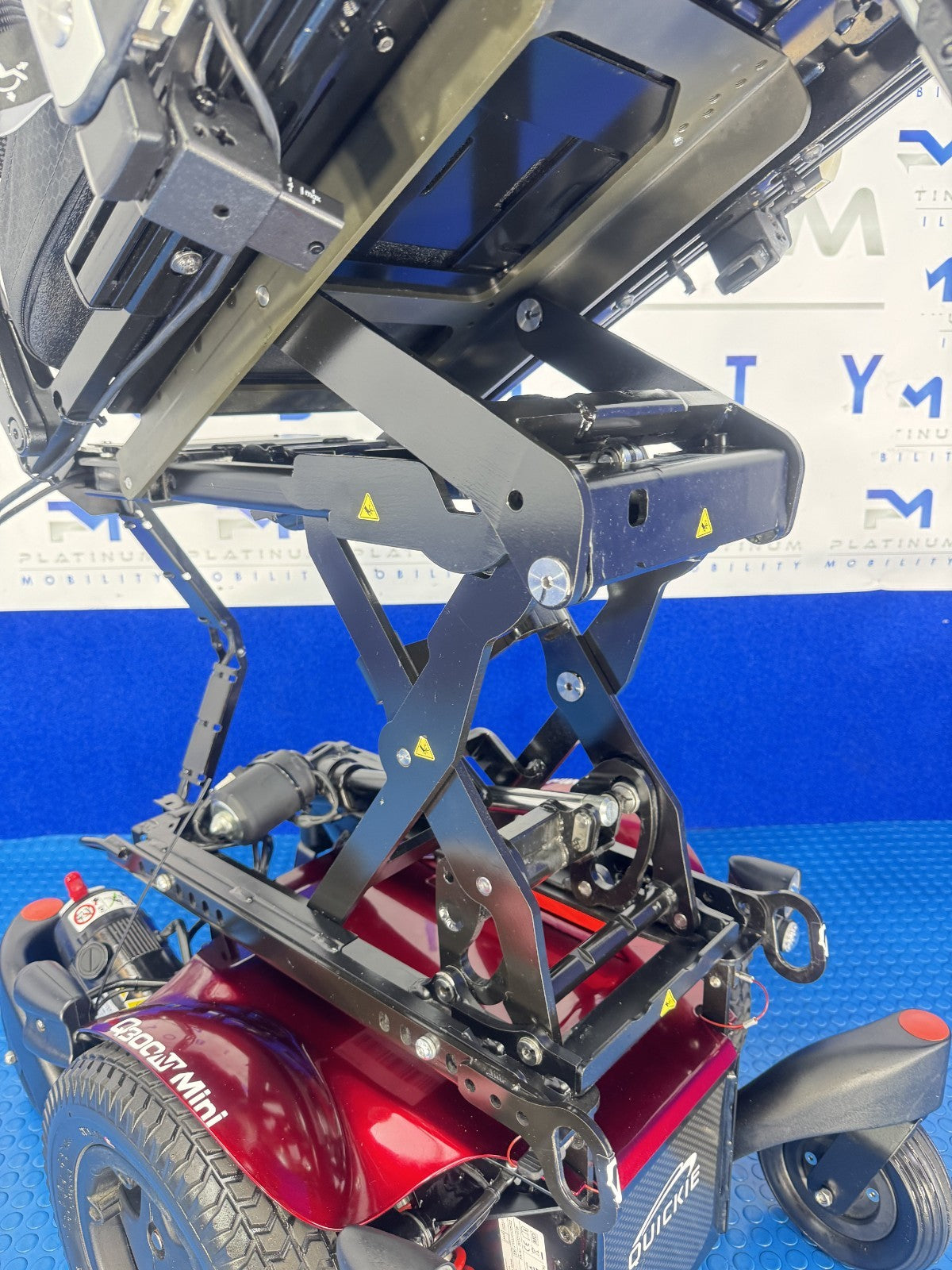 Sunrise Quickie Q300M Powerchair 6 mph Riser, Tilt Electric Wheelchair 4018
