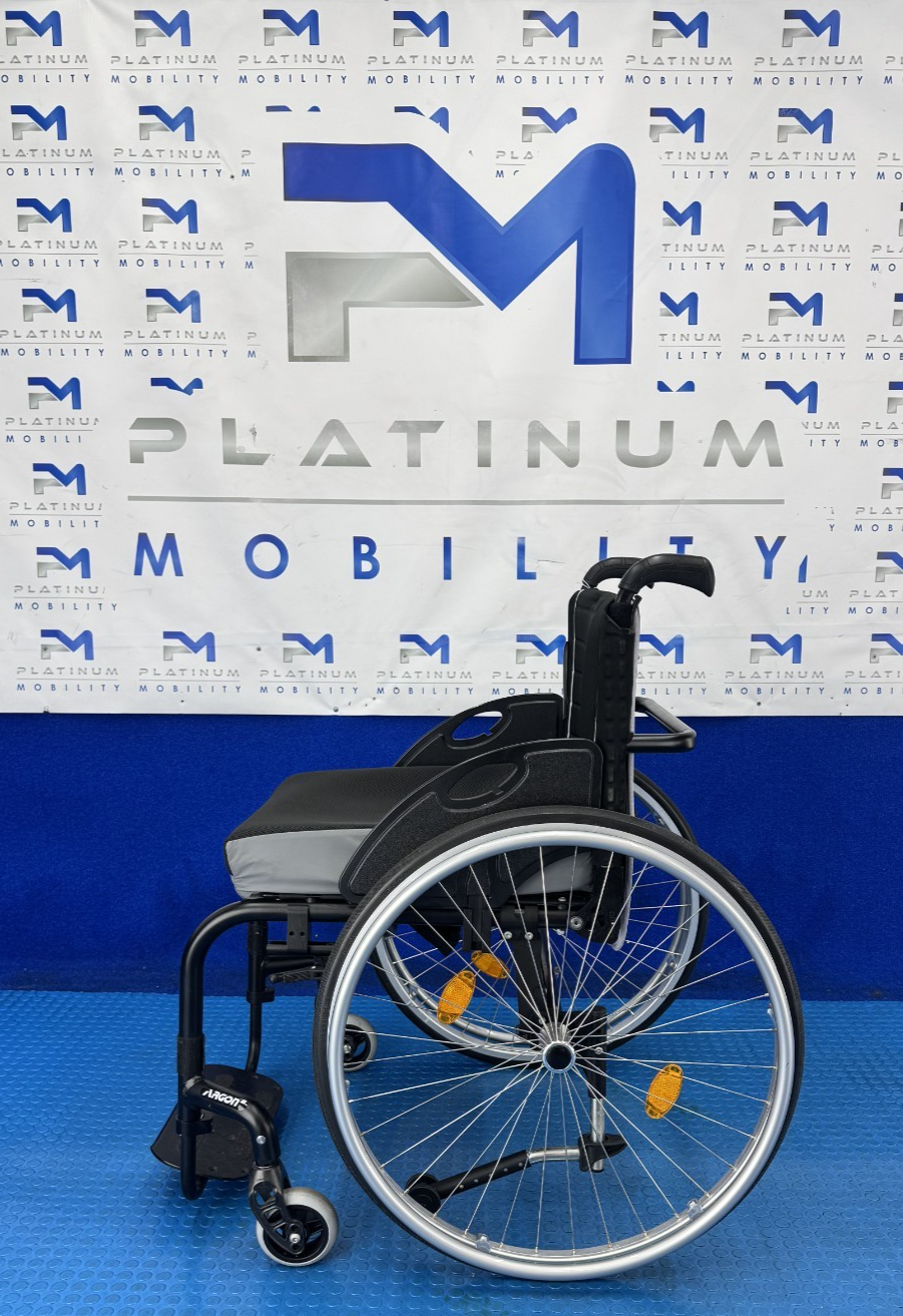 Sunrise Quickie Argon 2 Manual Active Wheelchair Stunning (17 INCH) *2169